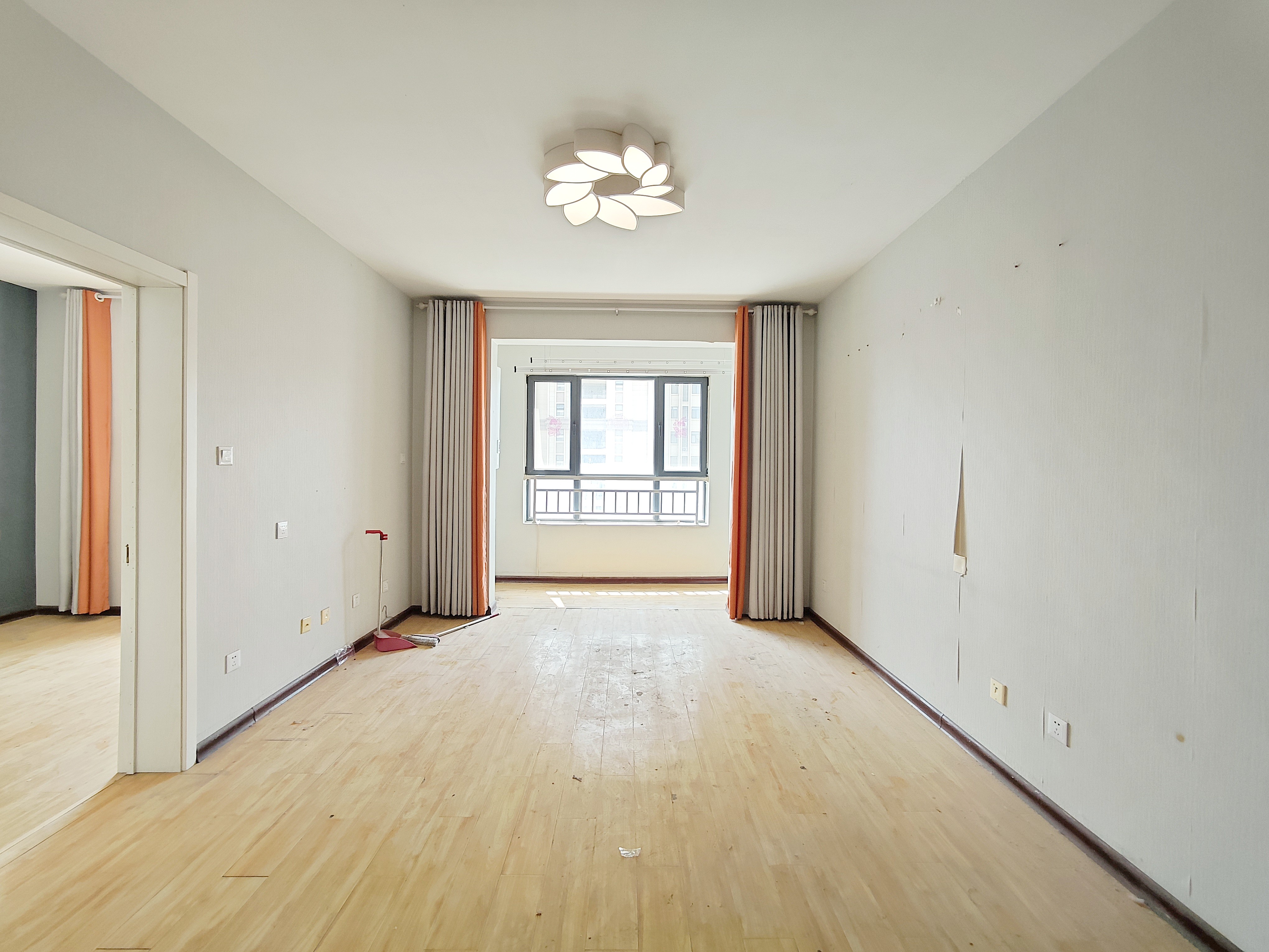  东鲁凤凰上郡 南