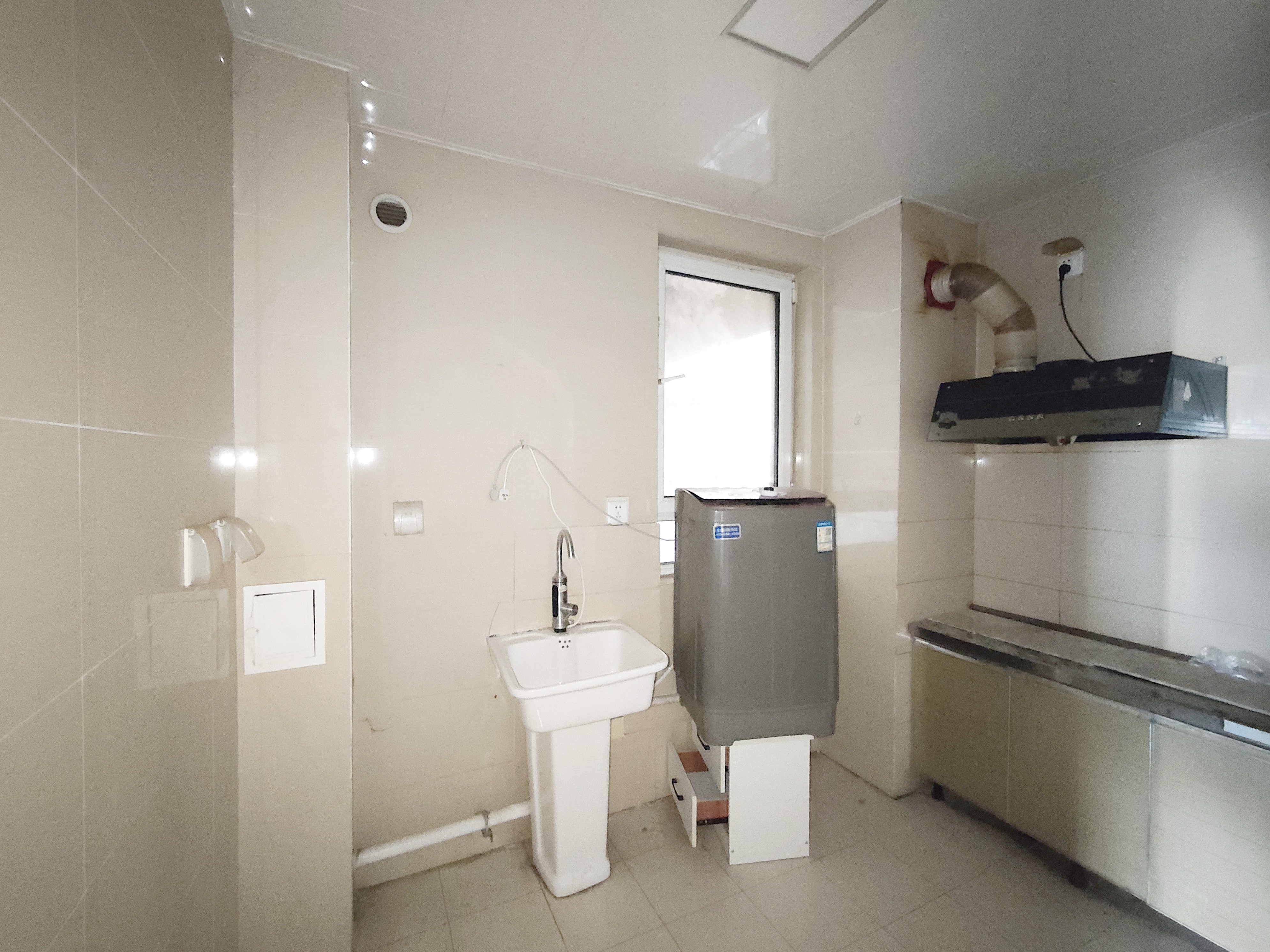 东城逸家逸俊园