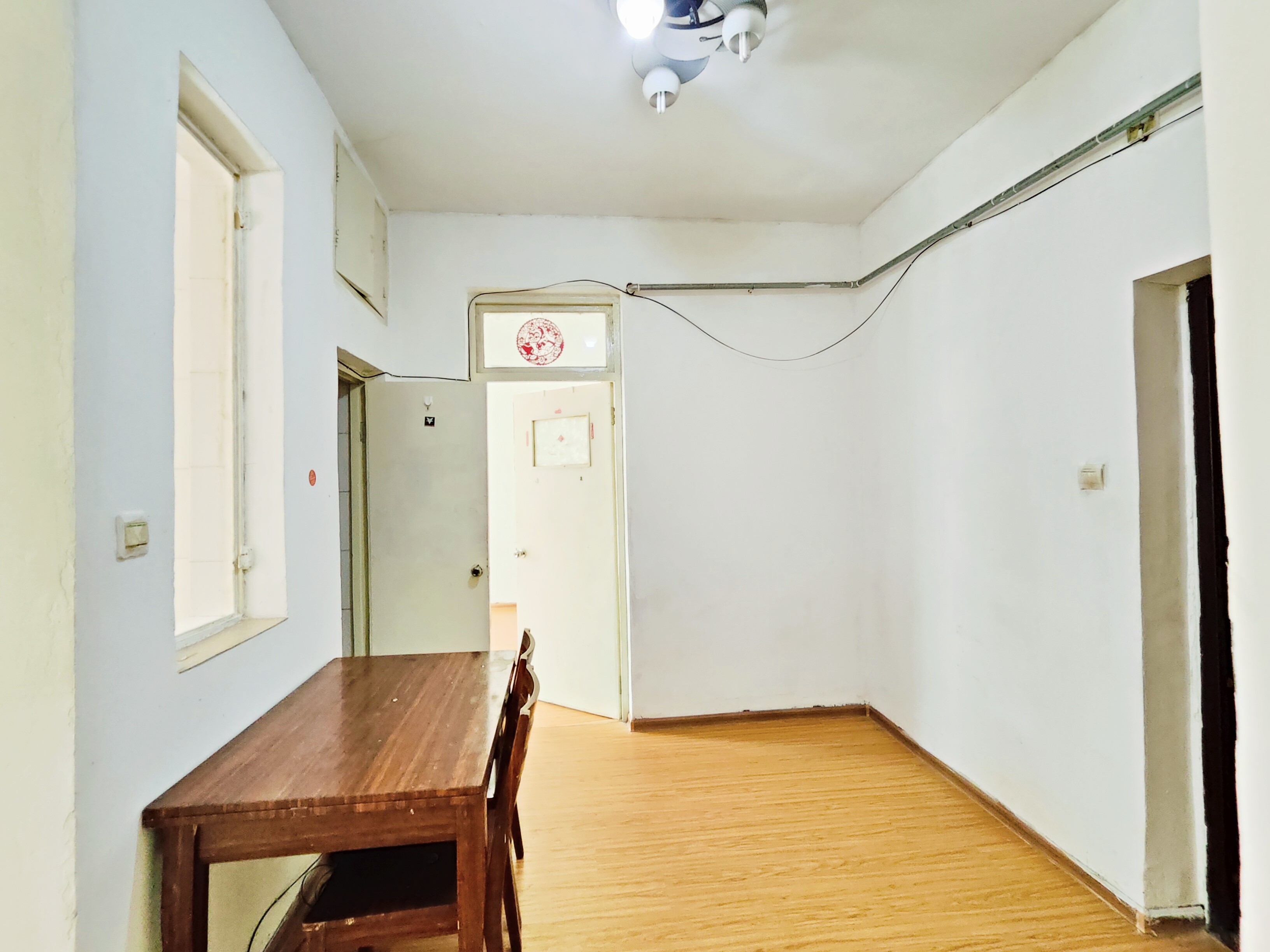  济柴八宿舍 南北