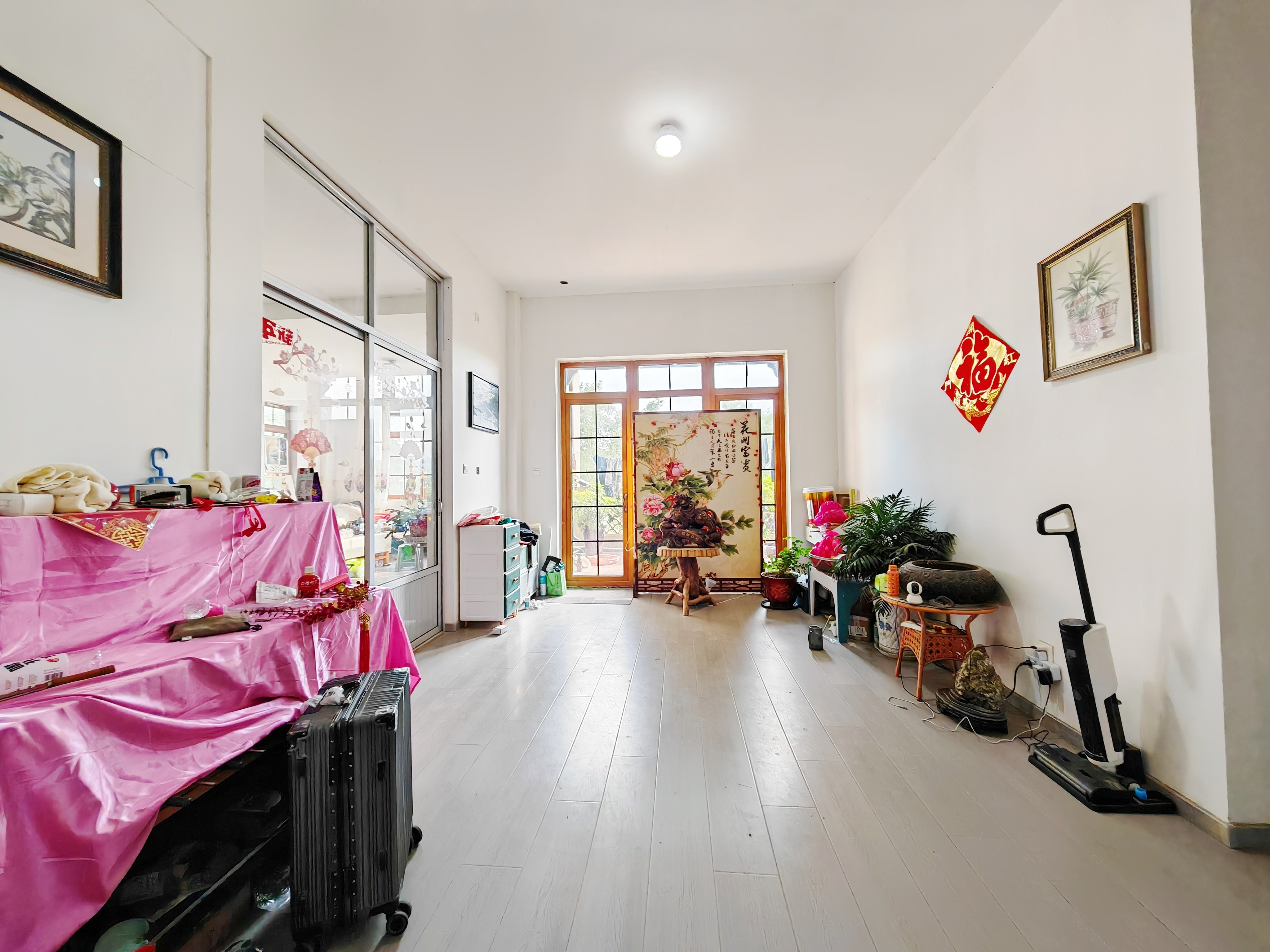  双拼别墅，带200平大院子，北二南三，有房产证！