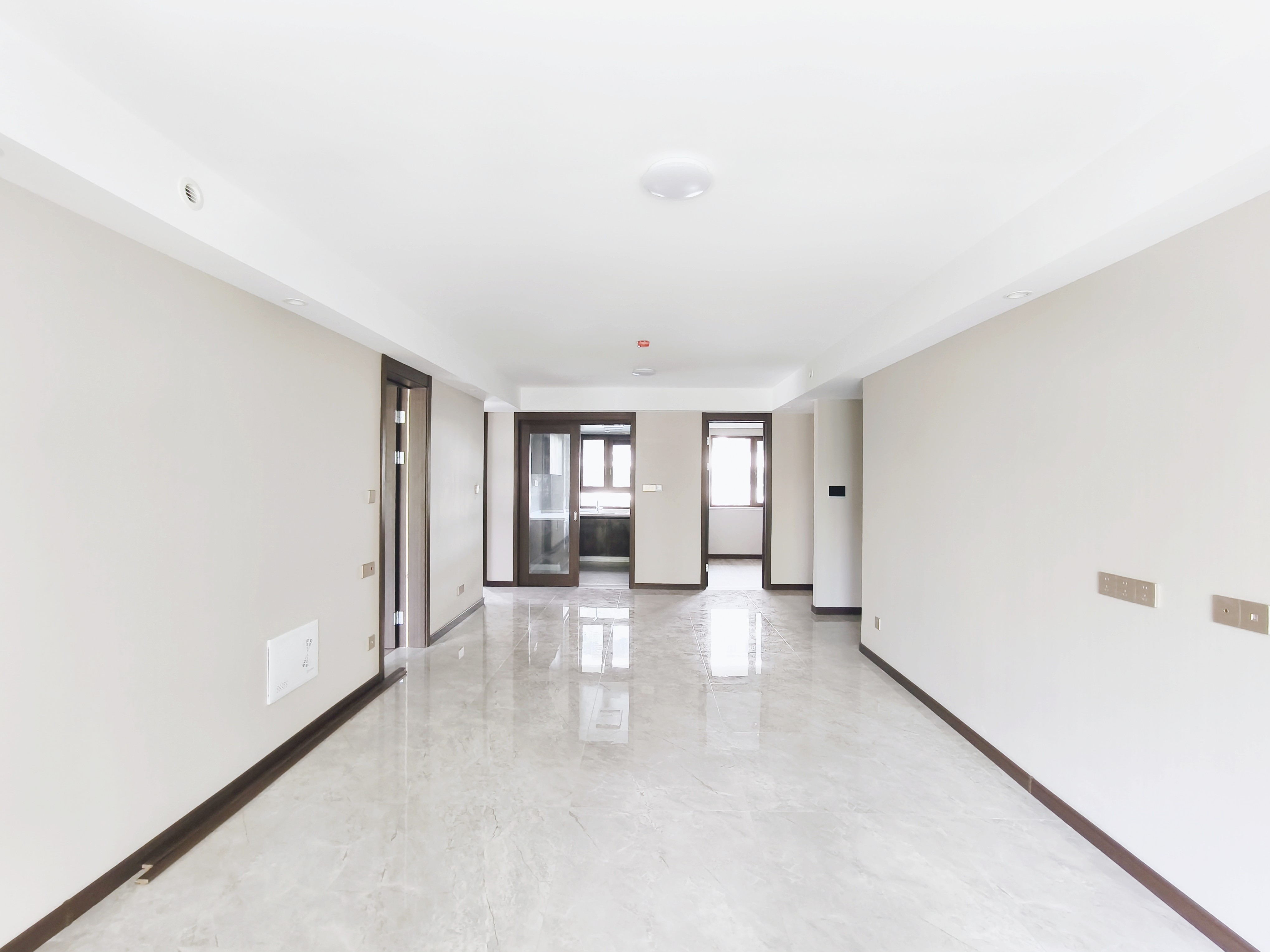  雪山万科城云湾园A13  南北