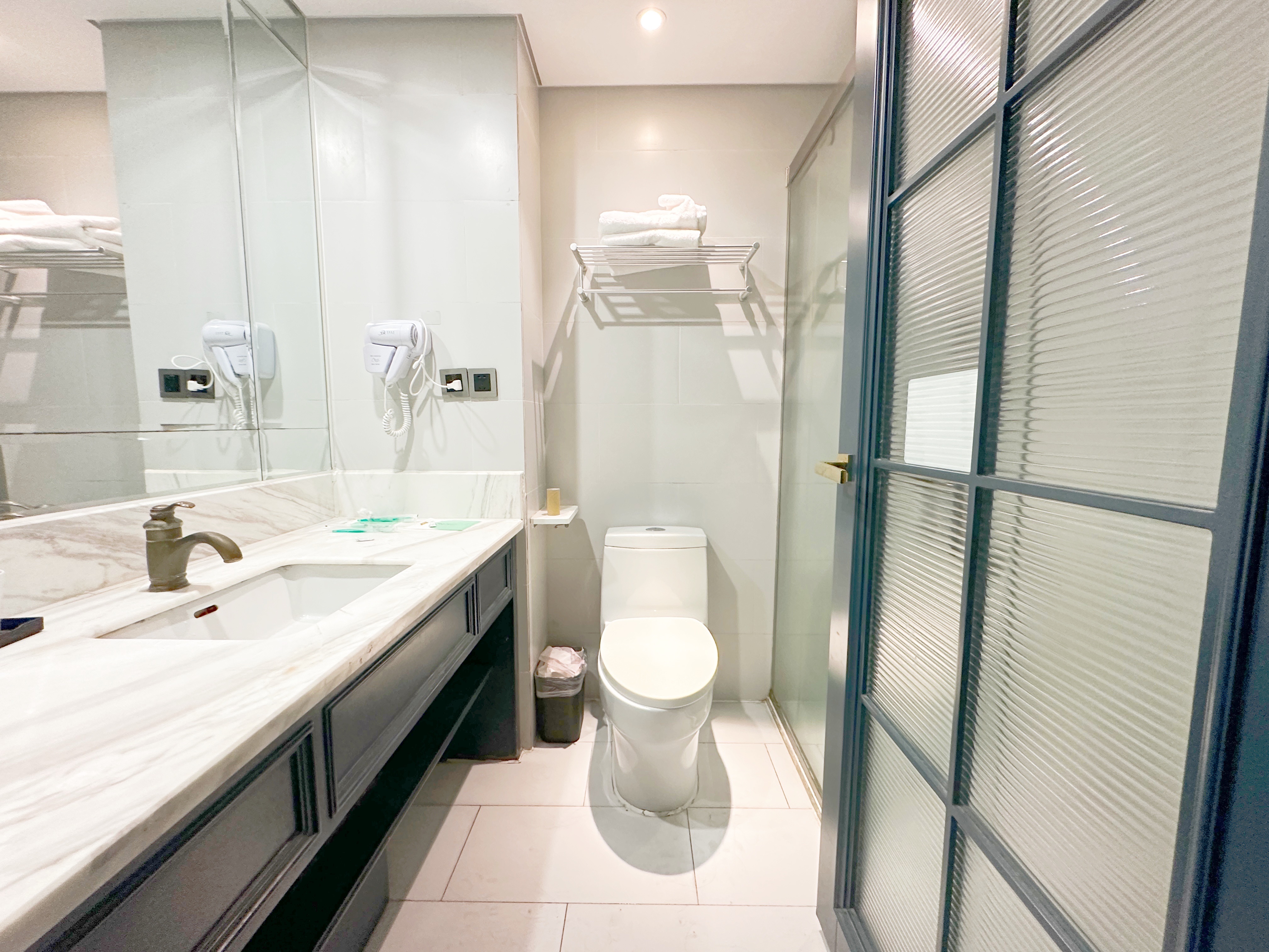 南益名泉春晓公寓