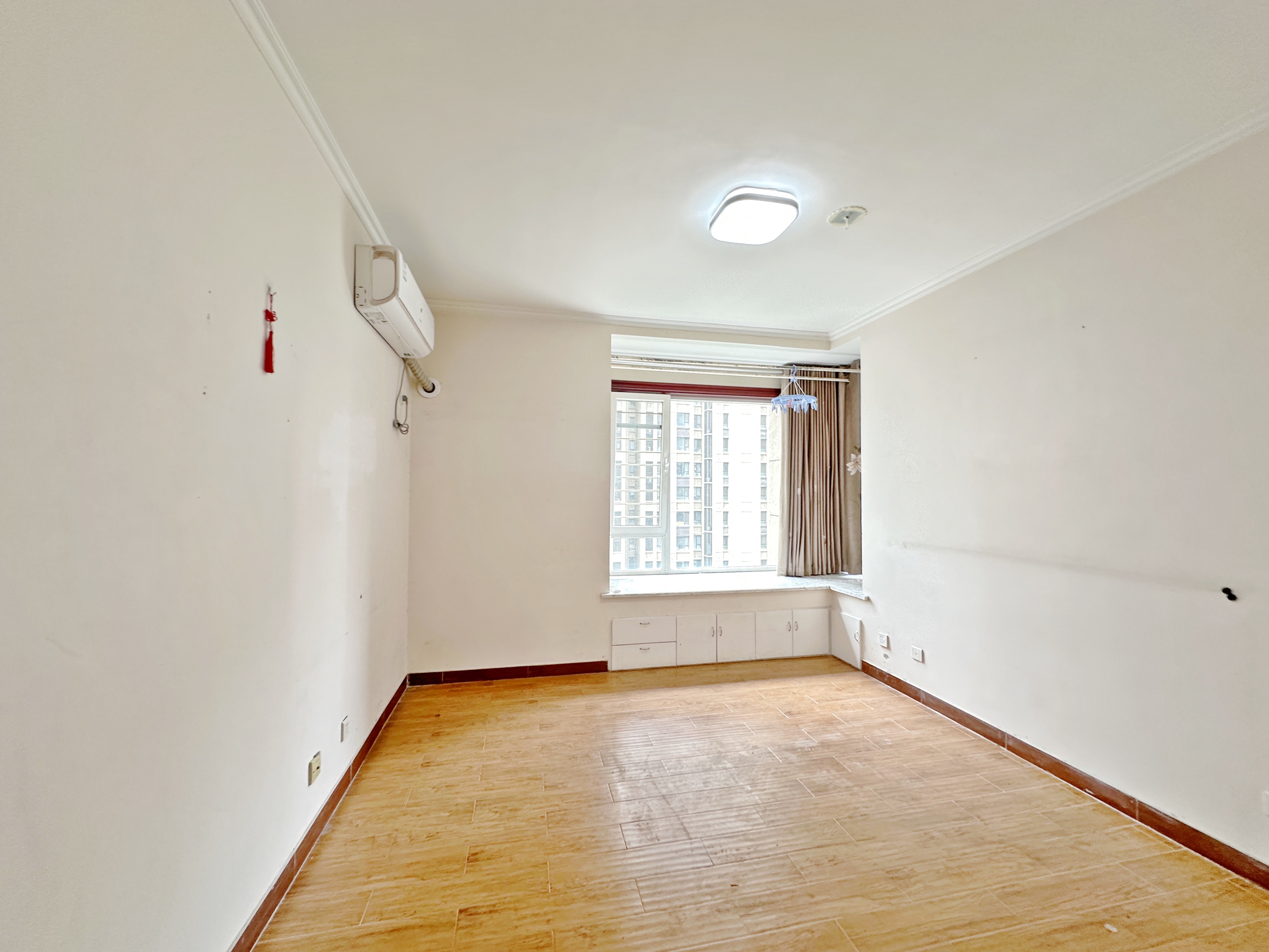 绿地新里卢浮公馆