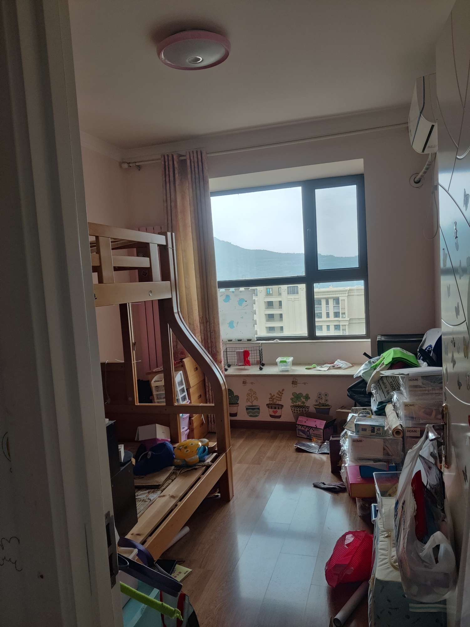 中海国际社区（御峰官邸B4）