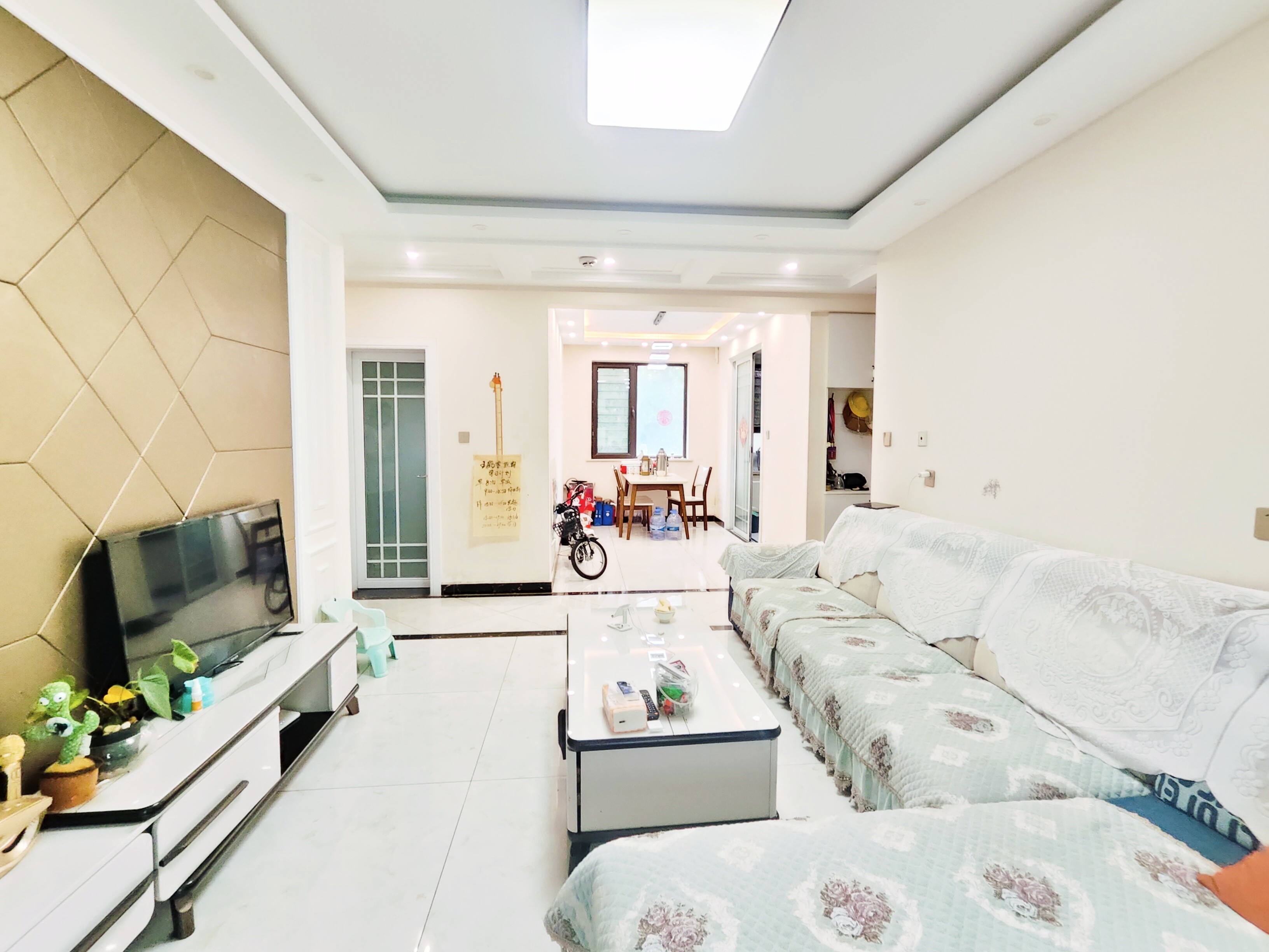  中海御山首府 南