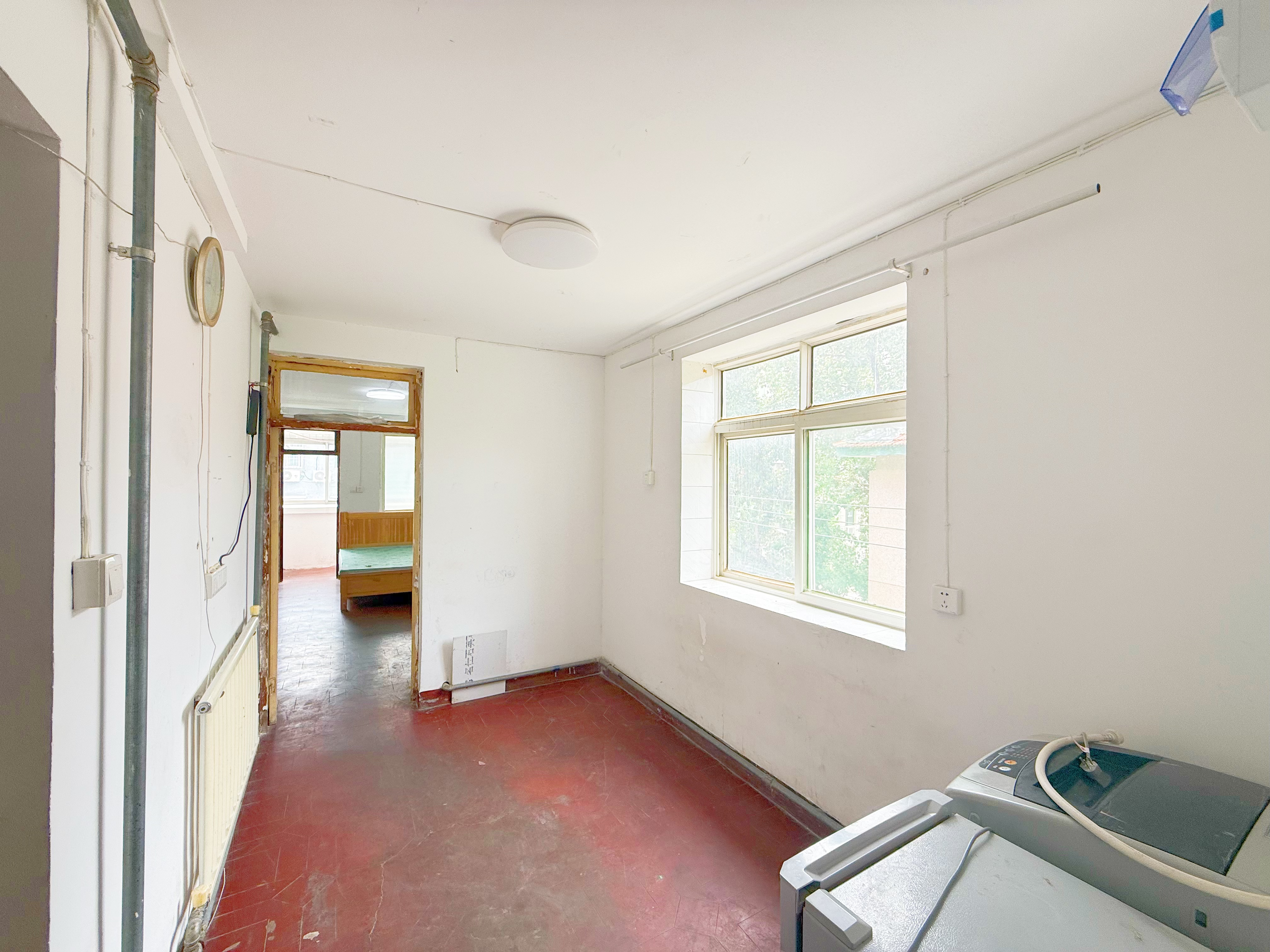  经五路 实验 客厅带窗 能上幼儿园 保真！！红线内