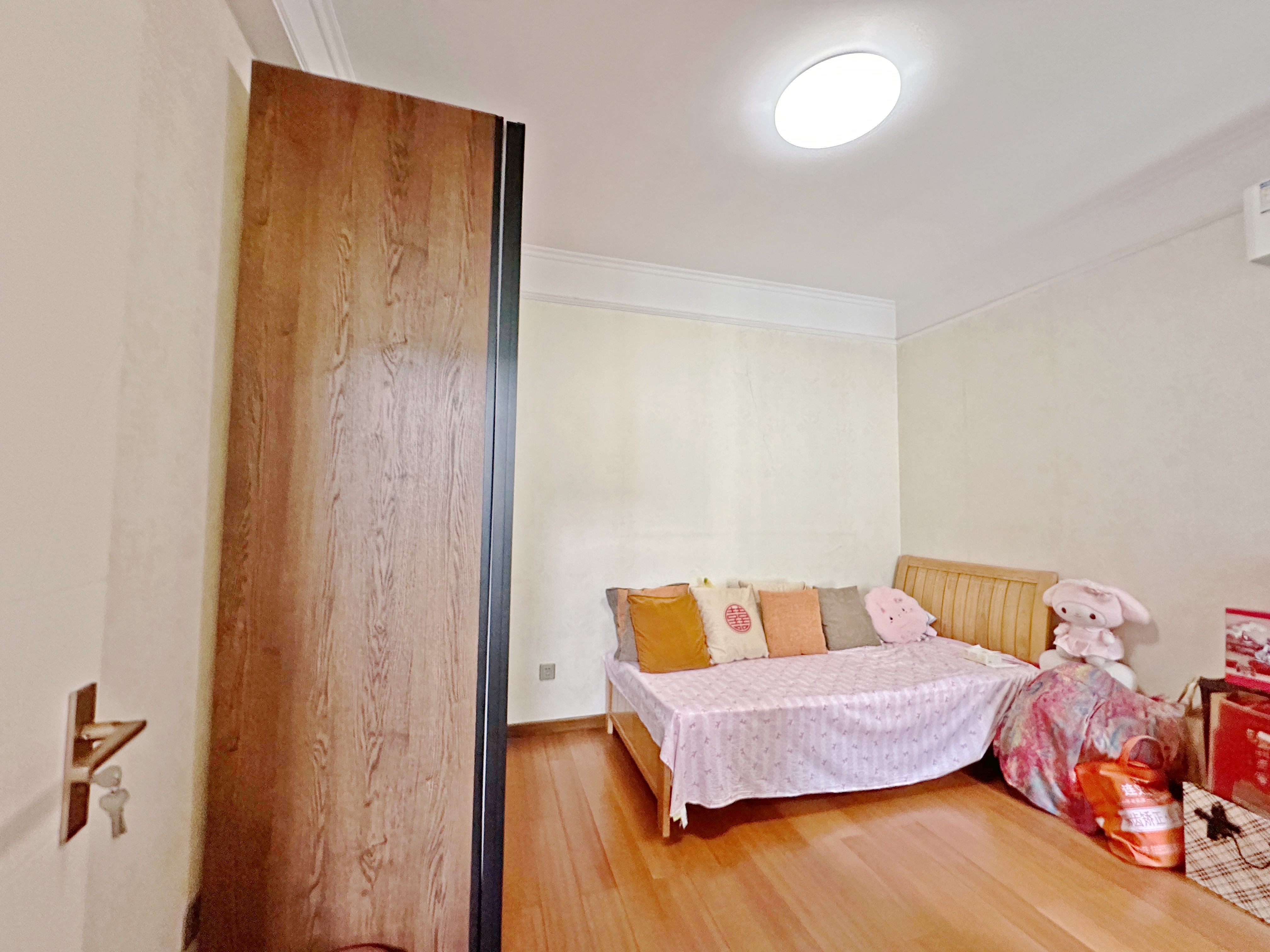 绿地新里卢浮公馆