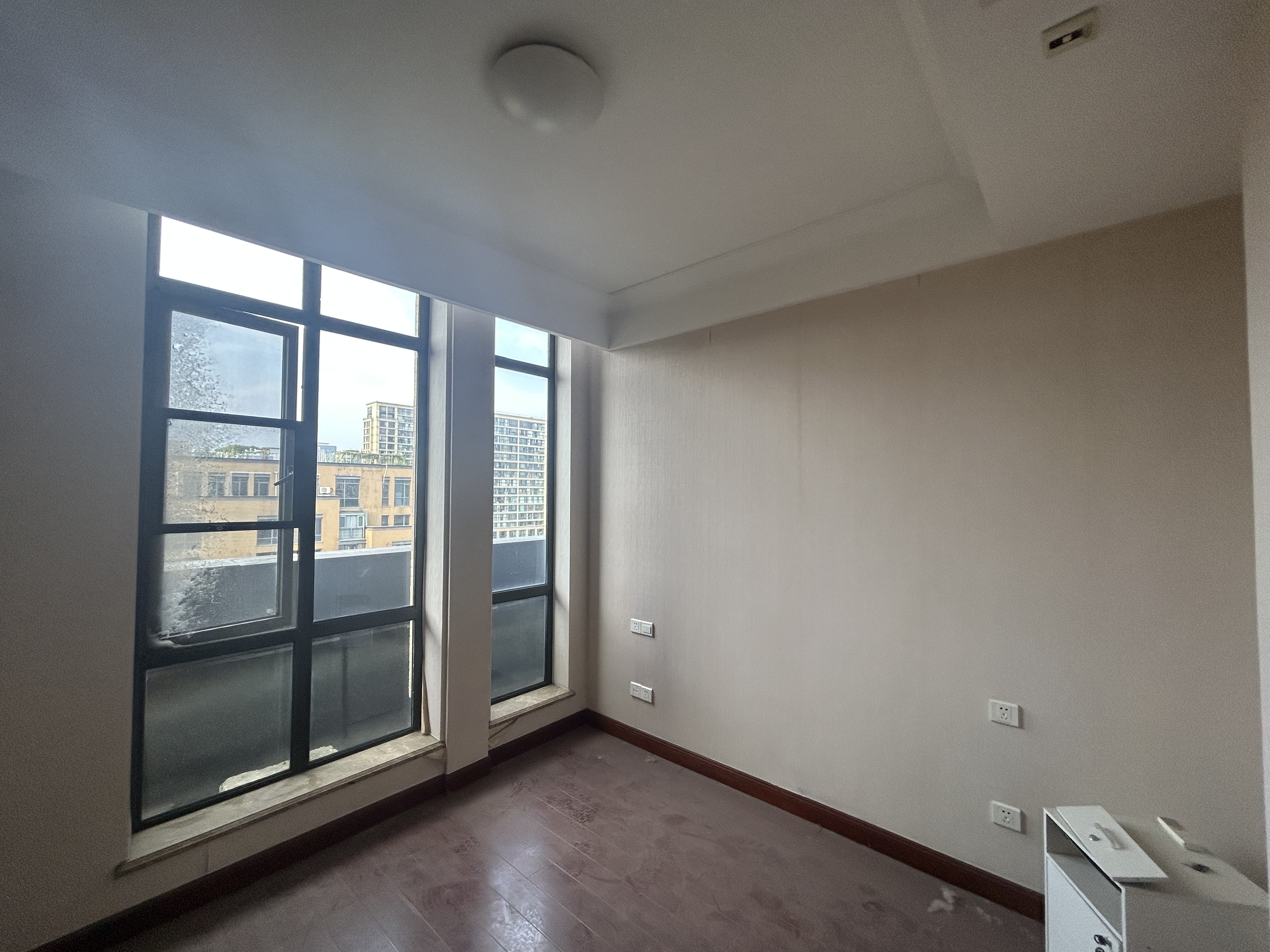 海尔绿城百合园