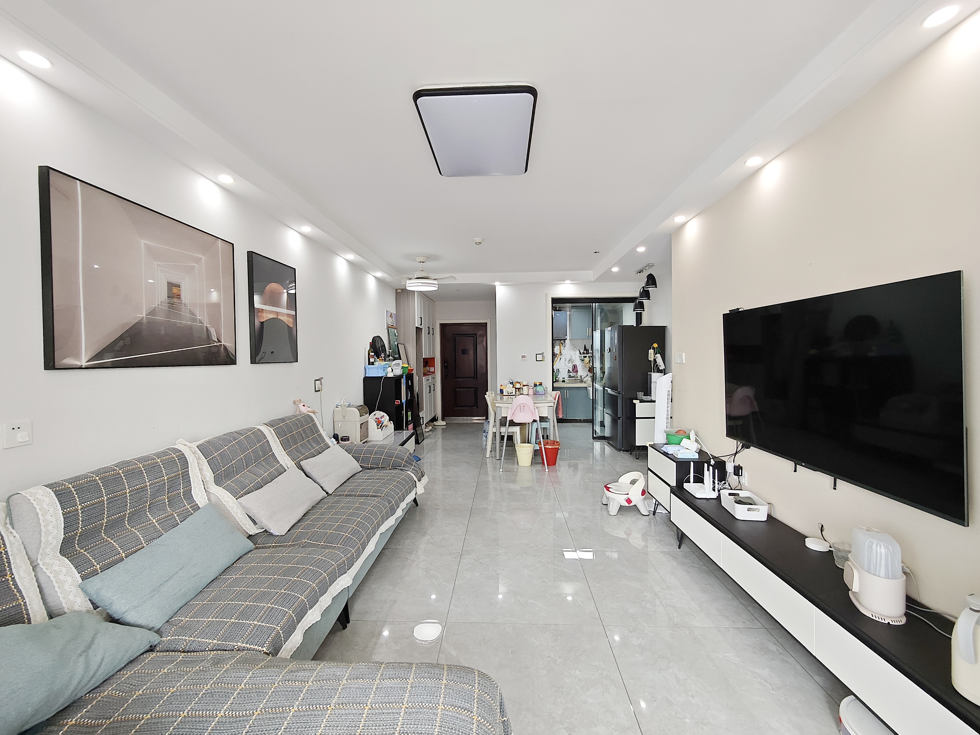  中铁逸都国际 南北