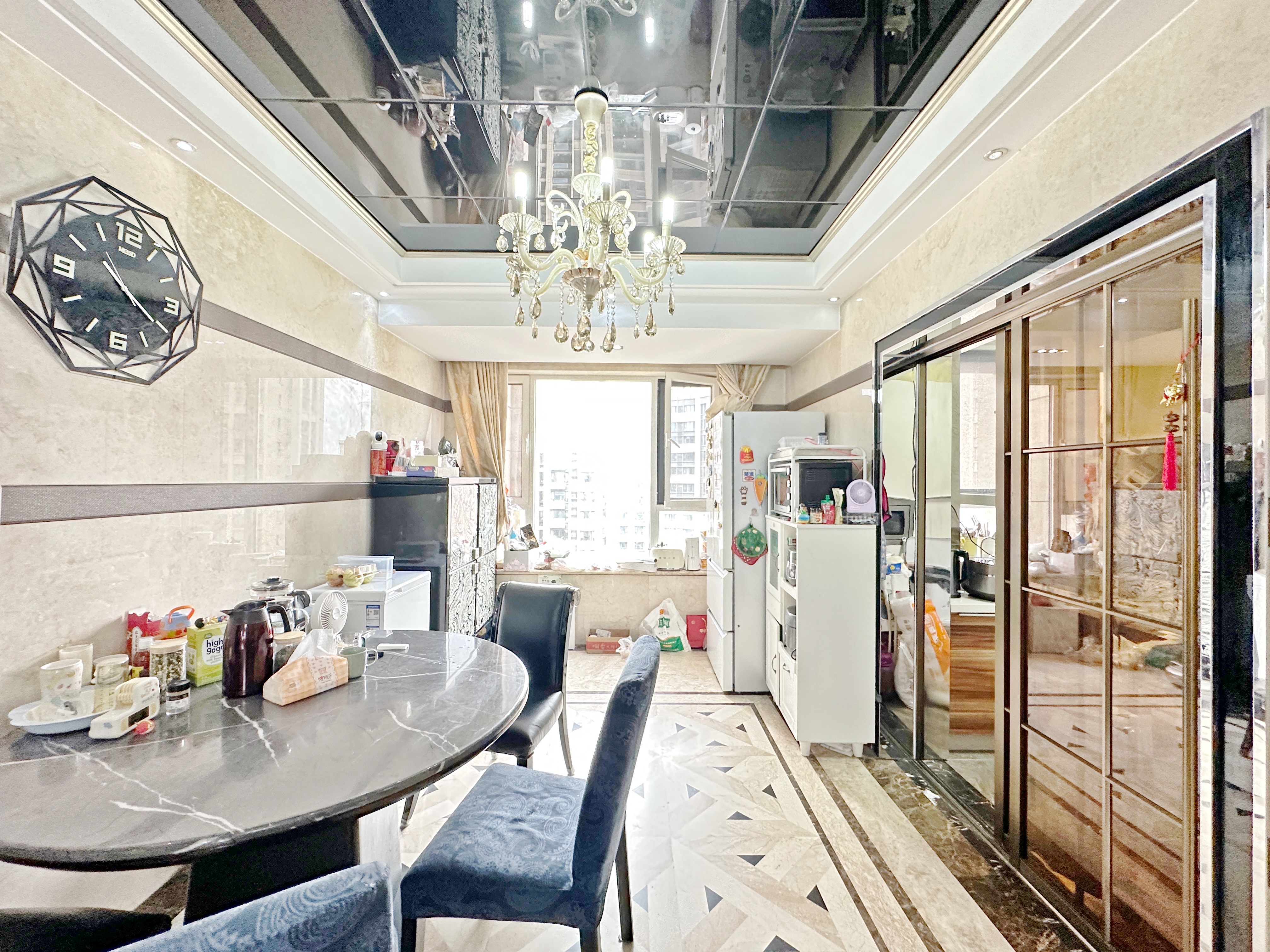 绿地新里卢浮公馆