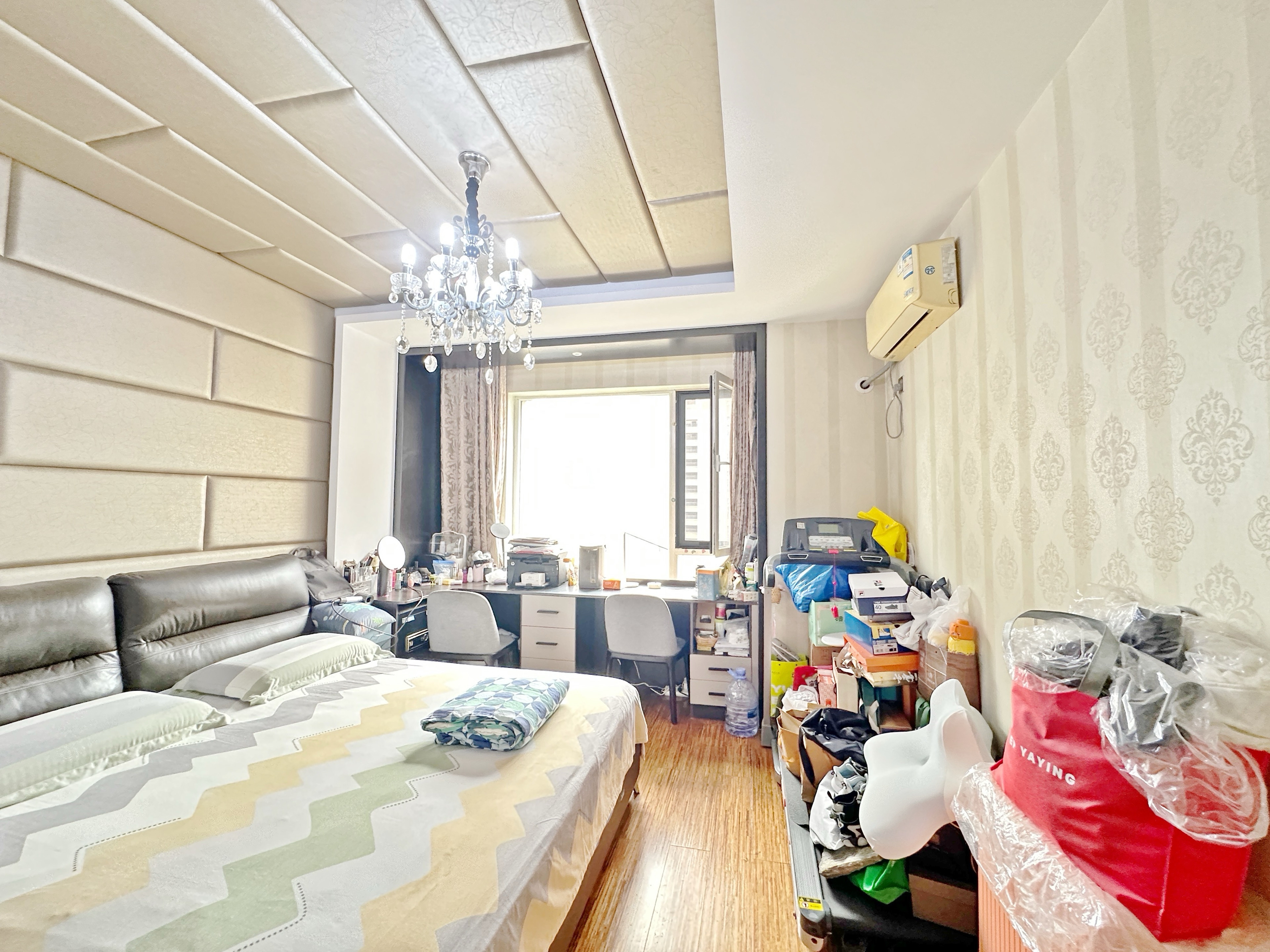 绿地新里卢浮公馆