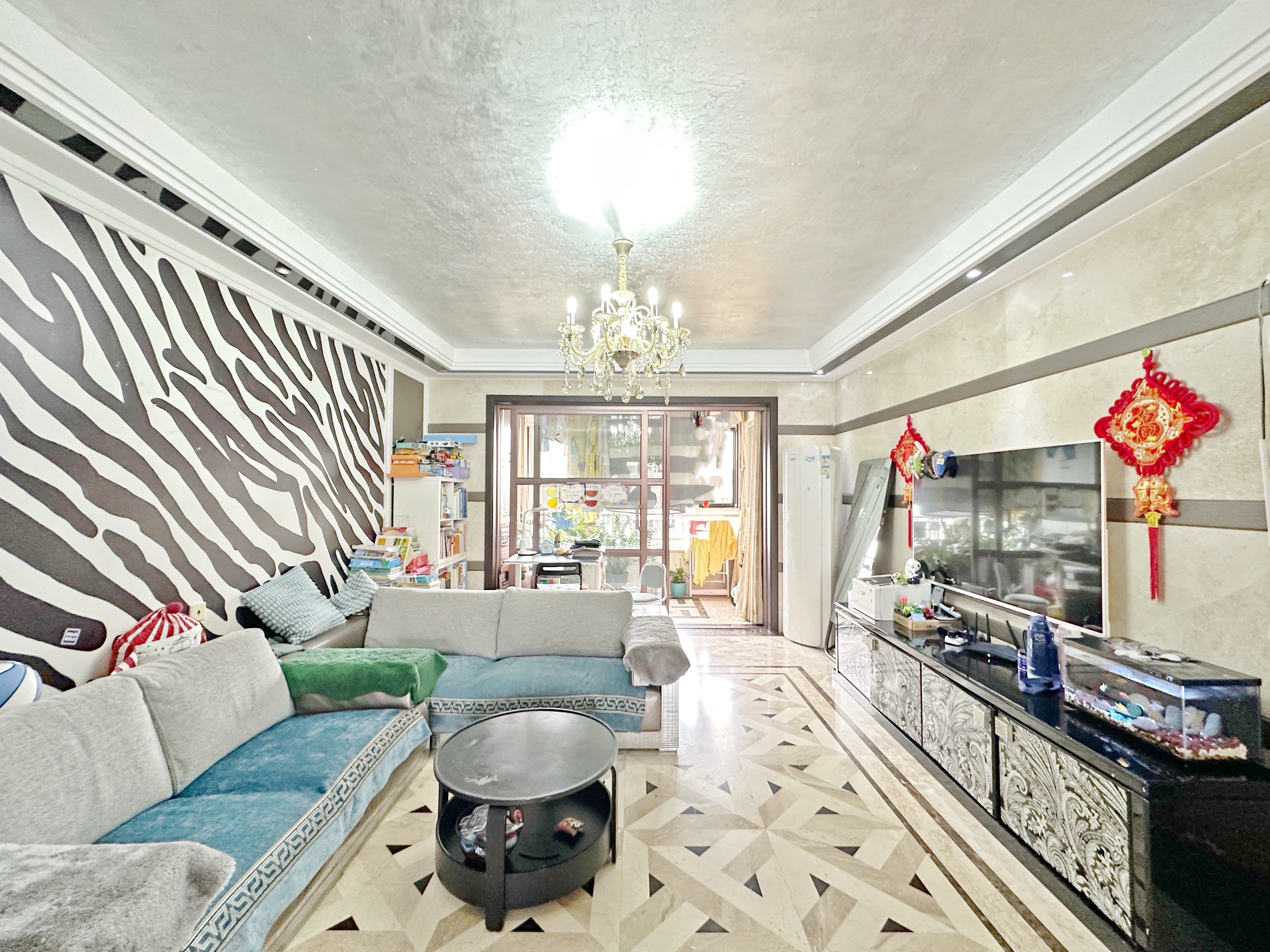  绿地新里卢浮公馆 南北