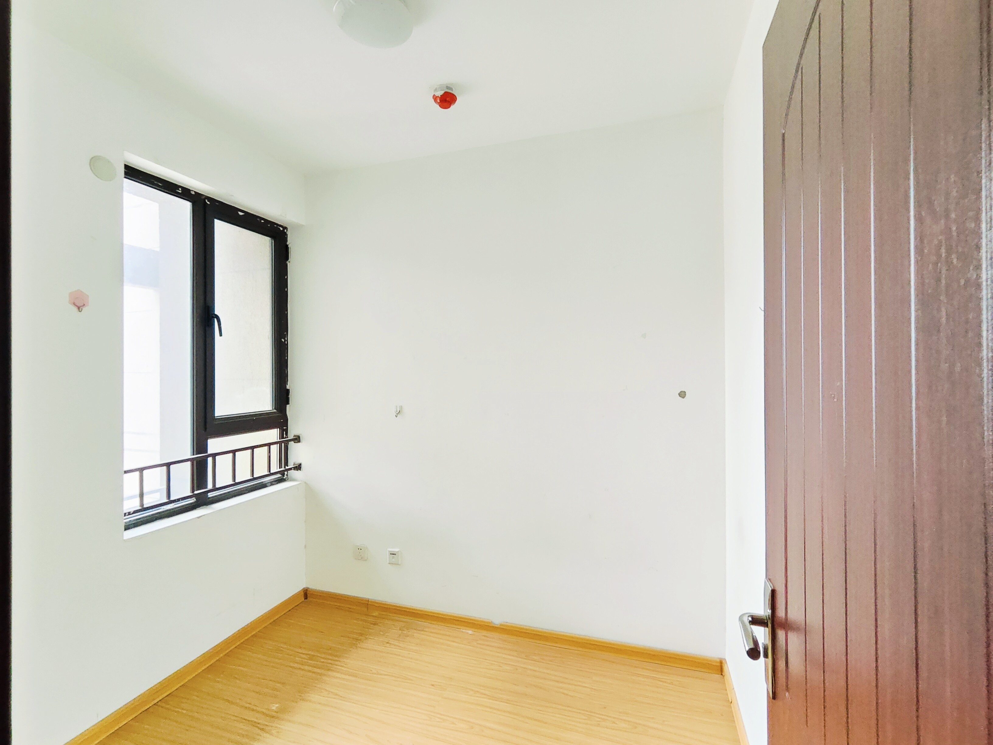 海尔云世界滟澜公馆花园