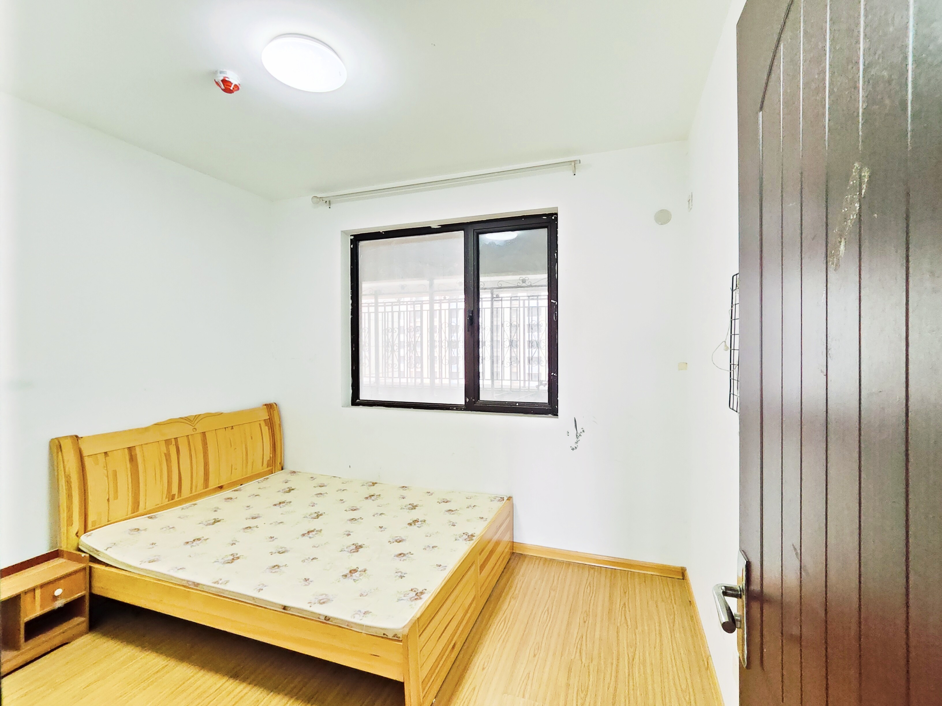 海尔云世界滟澜公馆花园