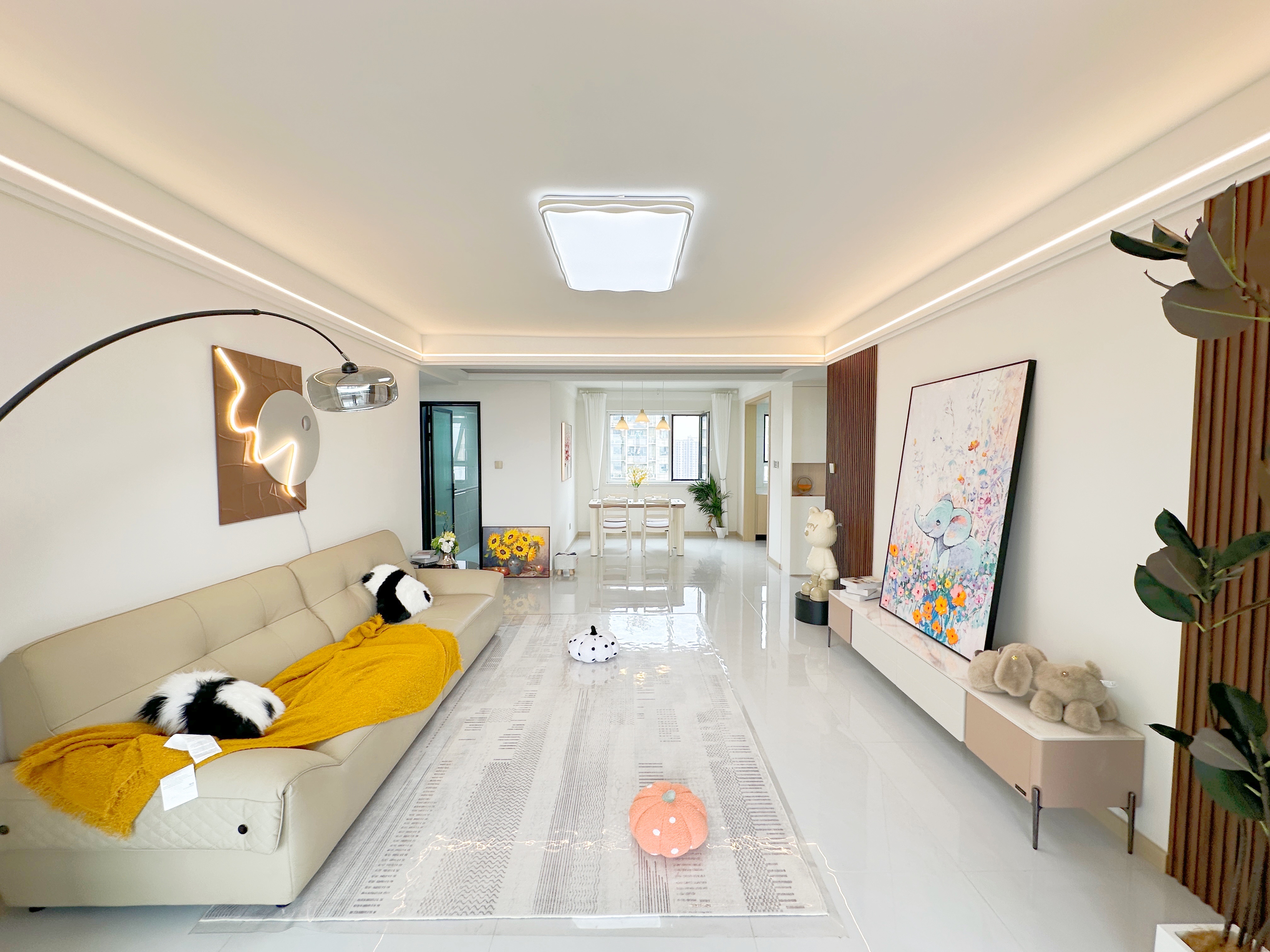  荣盛花语馨苑 南北