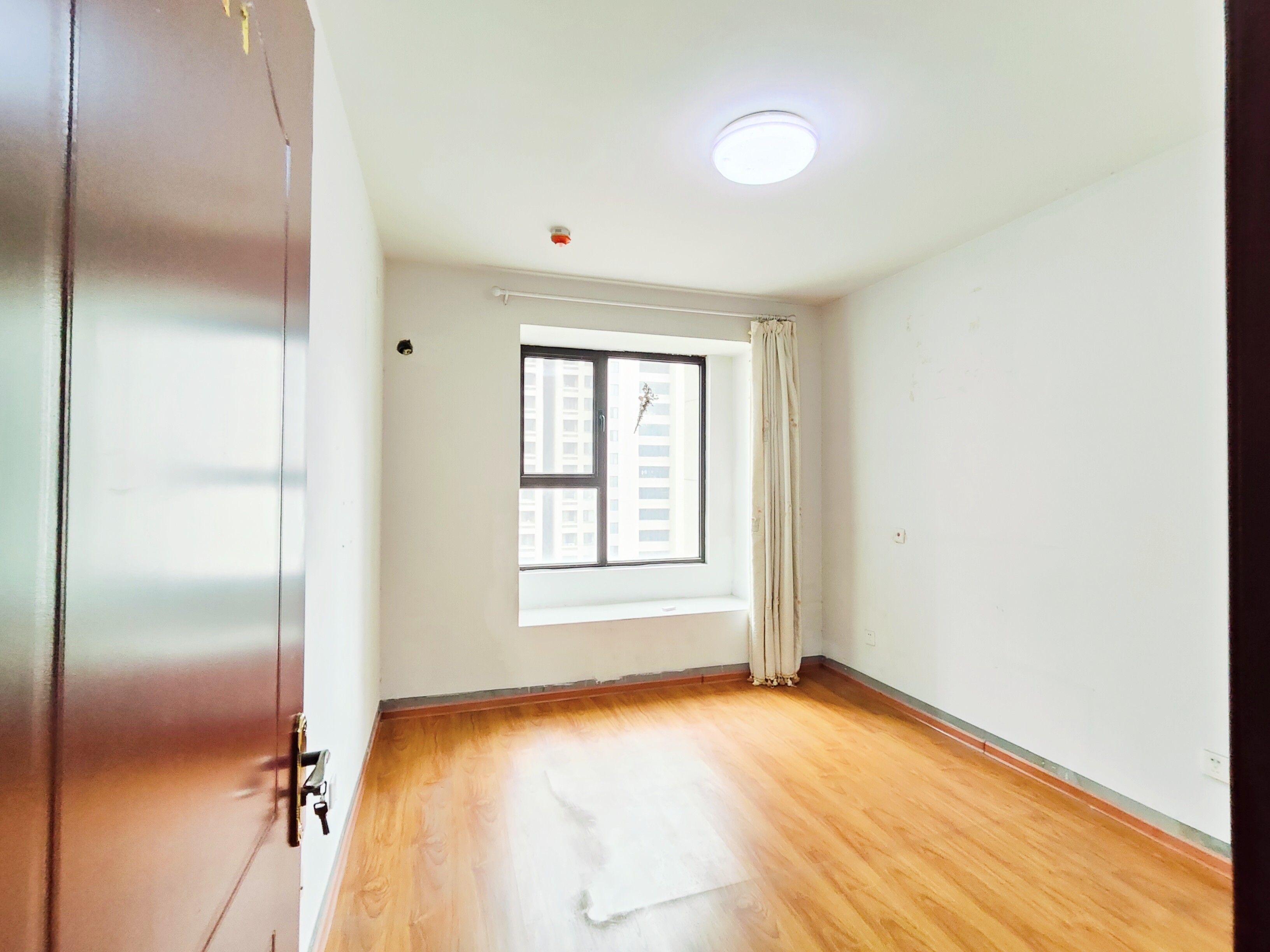 海尔云世界滟澜公馆花园