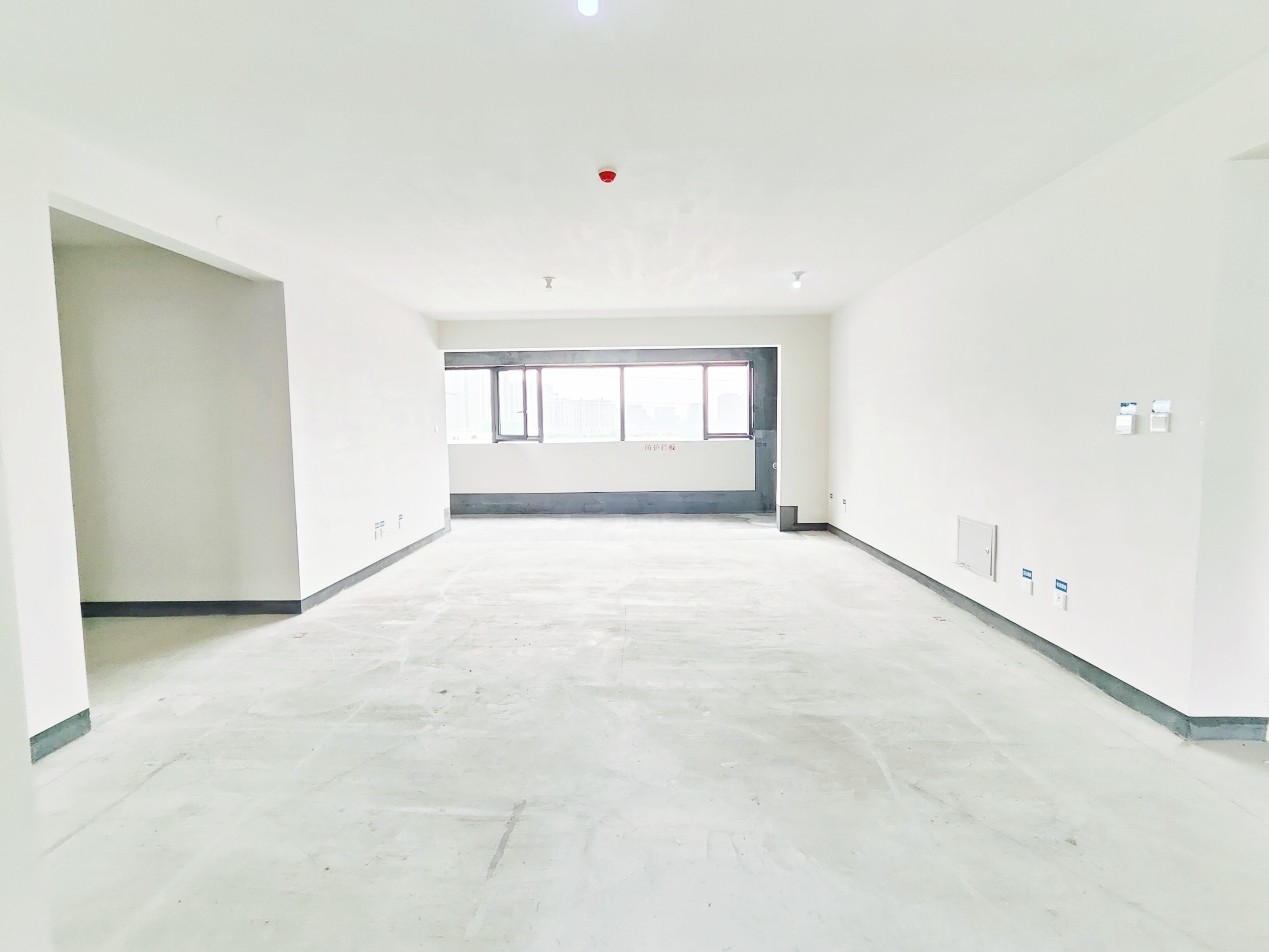  公用瑞马观湖 南