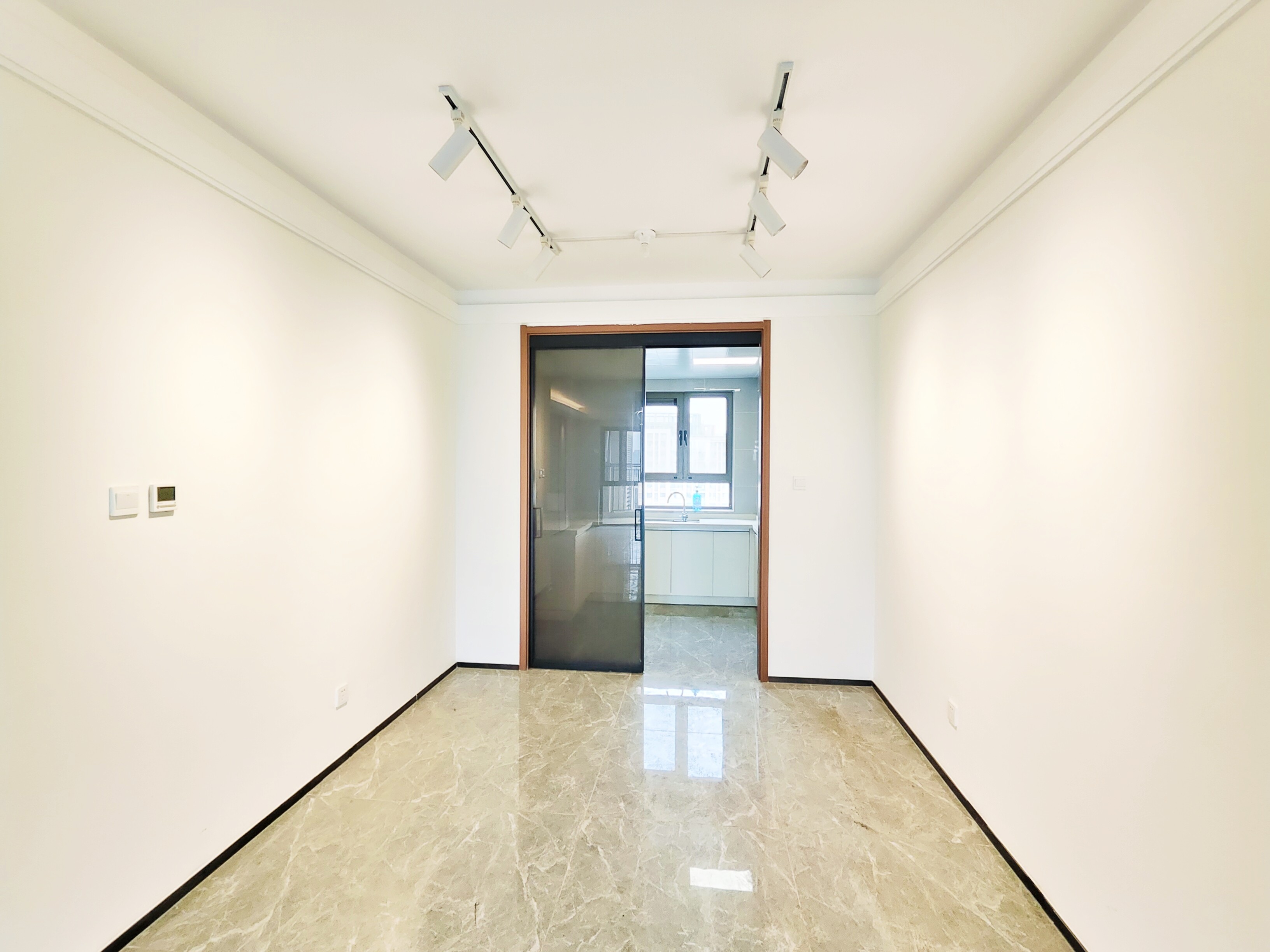 海尔云世界滟澜公馆花园