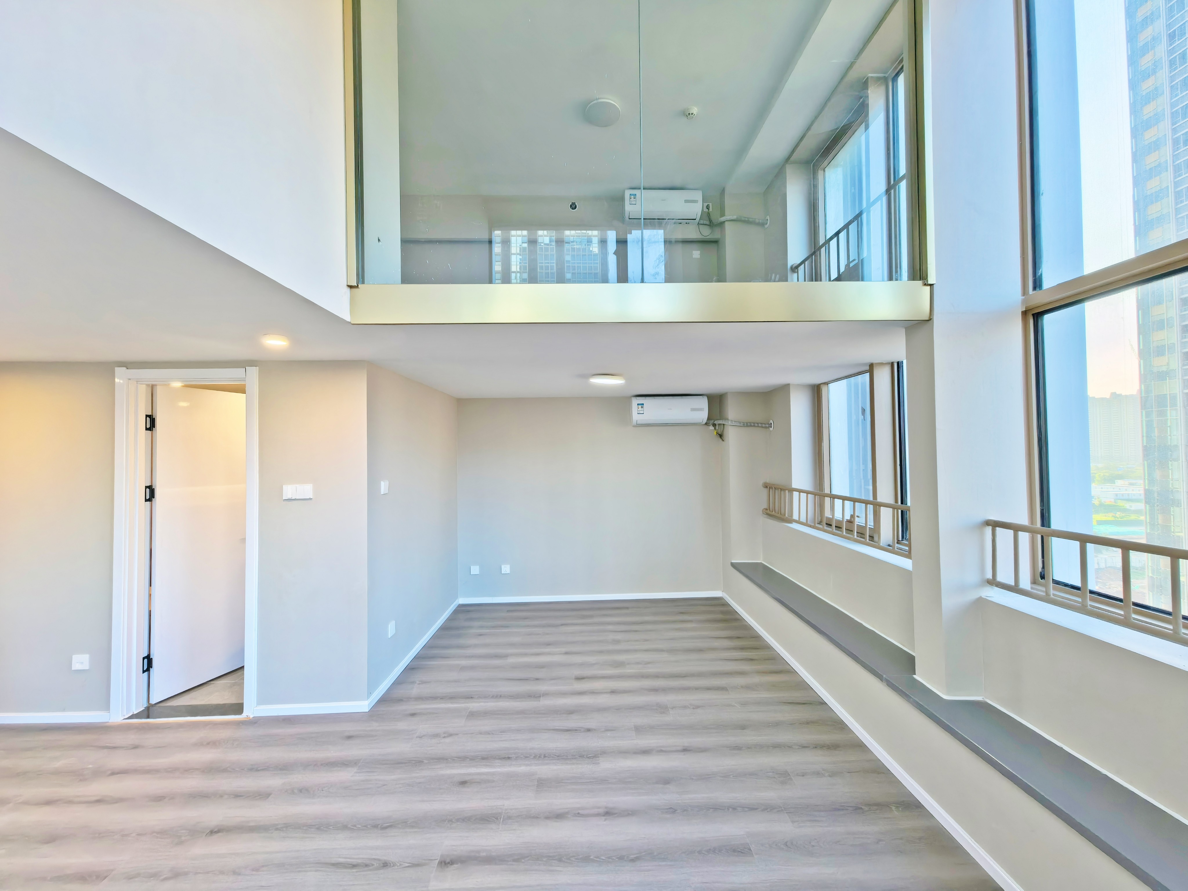  远大购物广场 东北