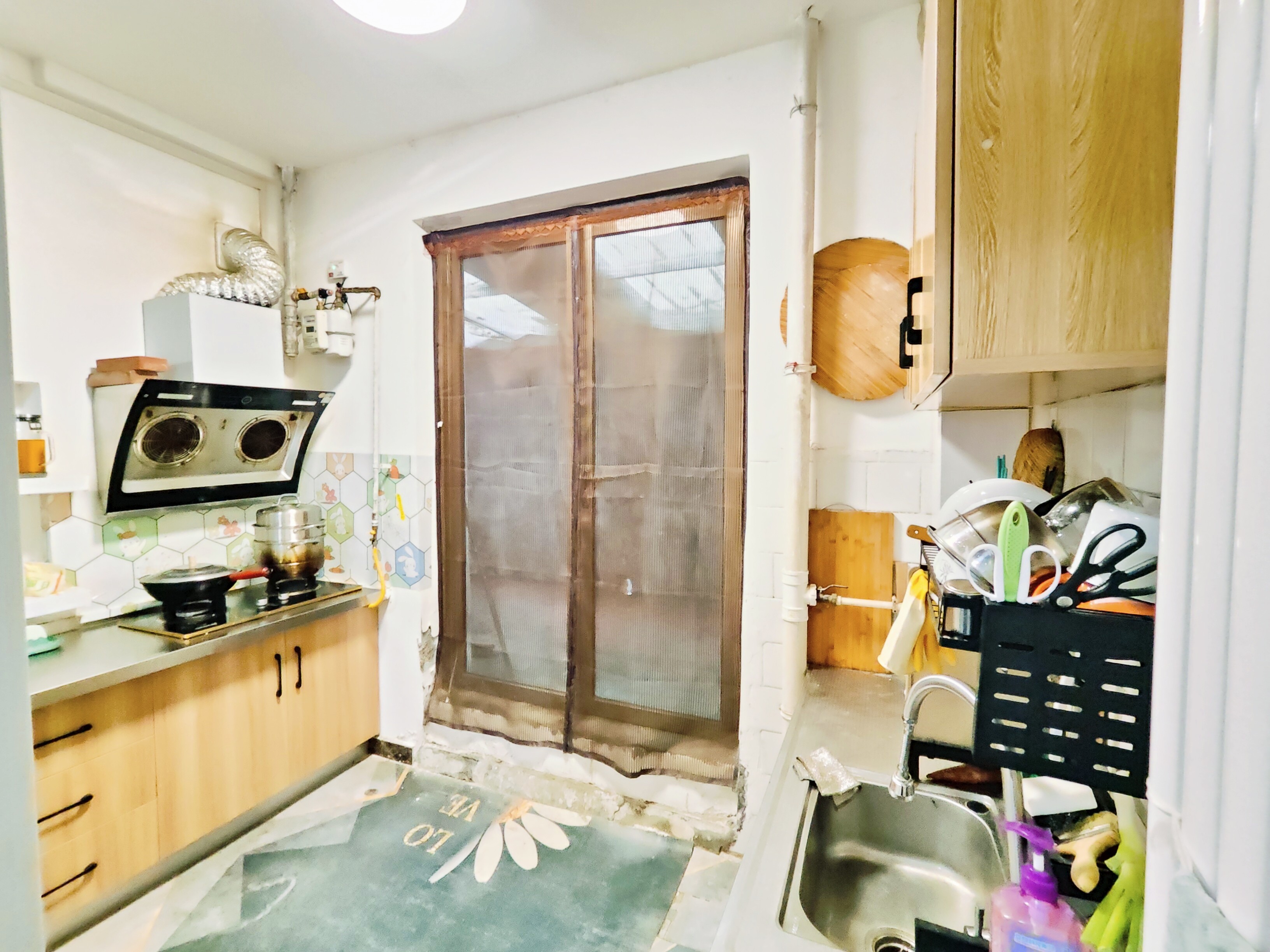 洪家楼西路16-3号