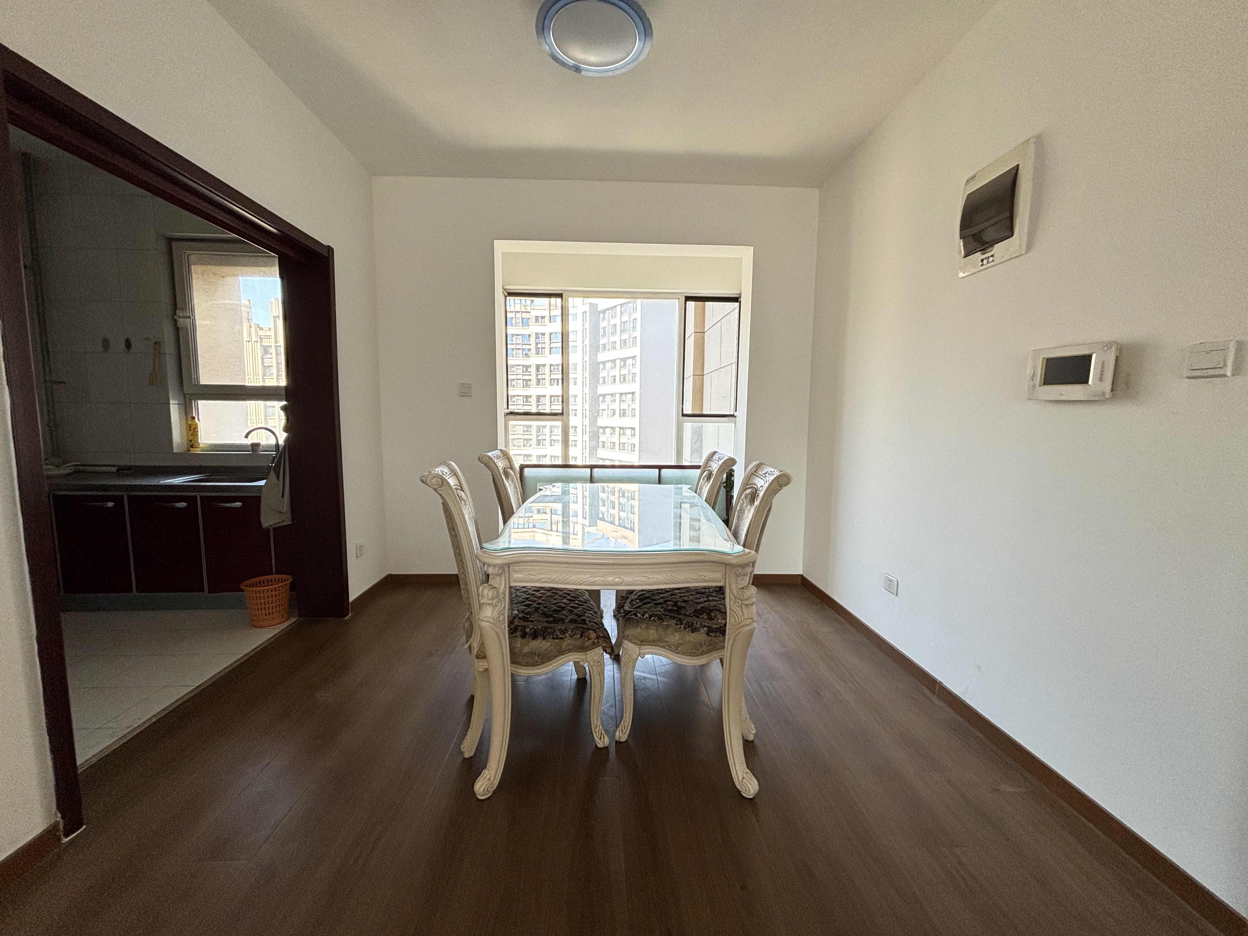 绿地新里卢浮公馆