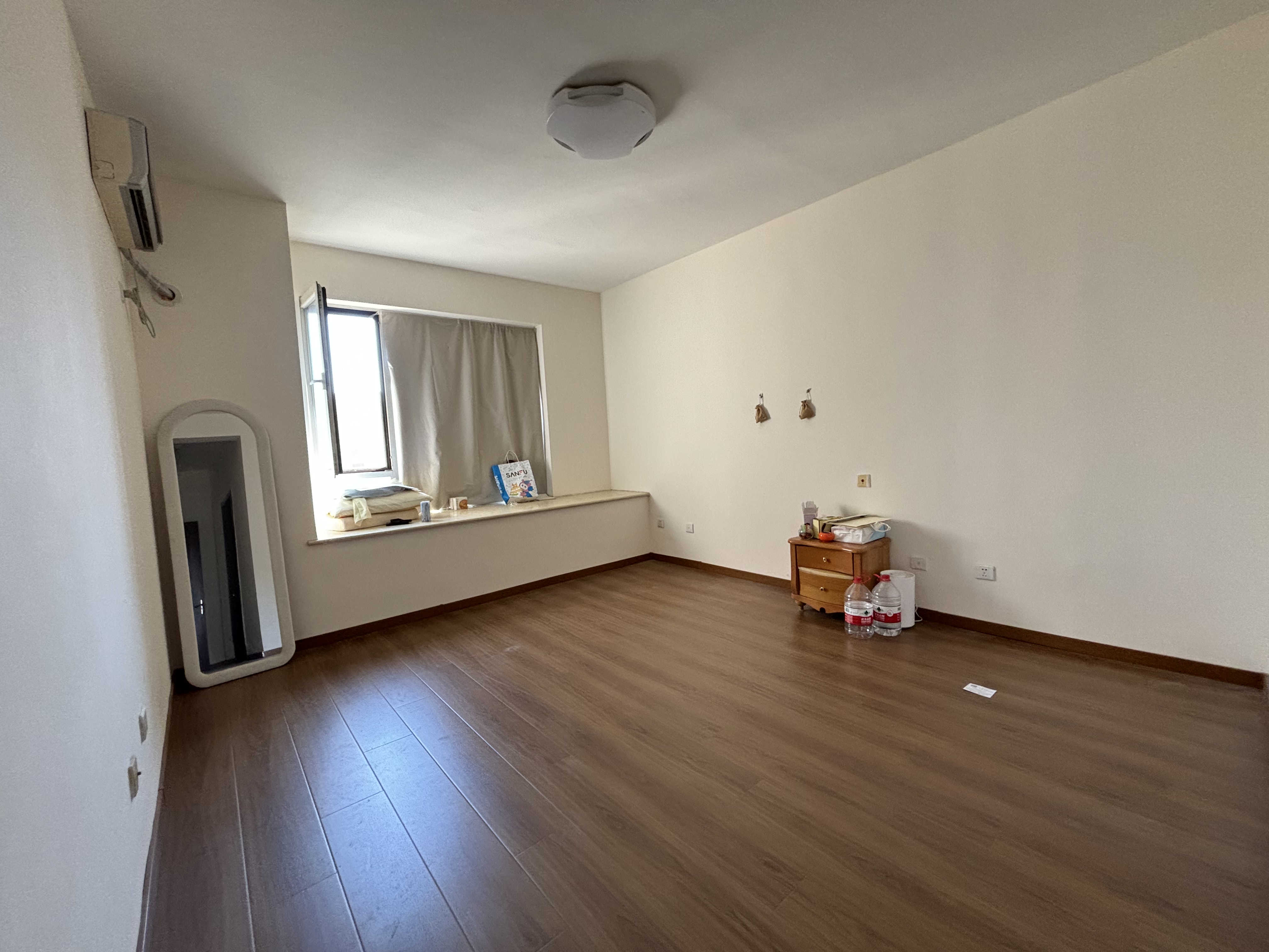 绿地新里卢浮公馆