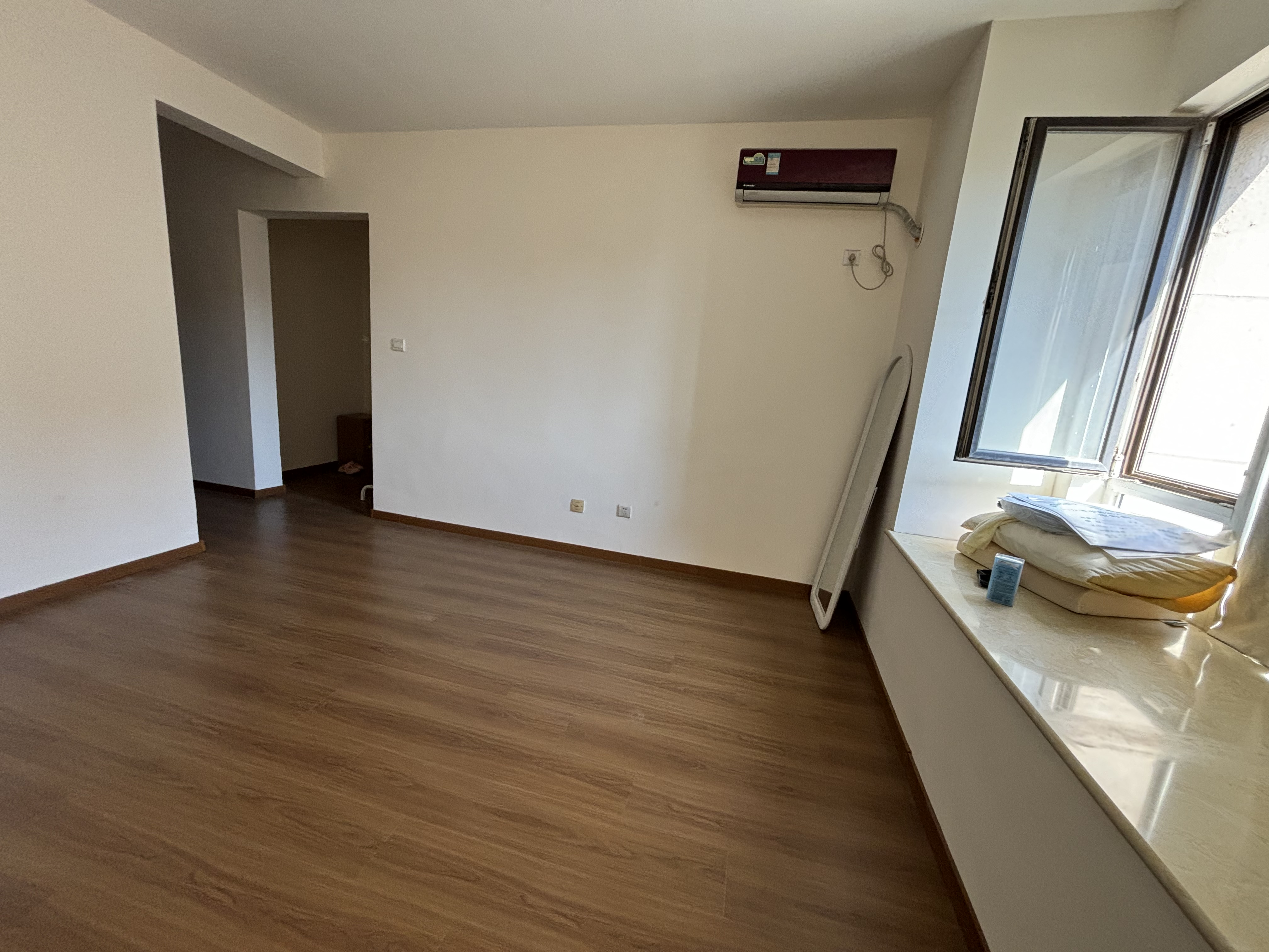 绿地新里卢浮公馆