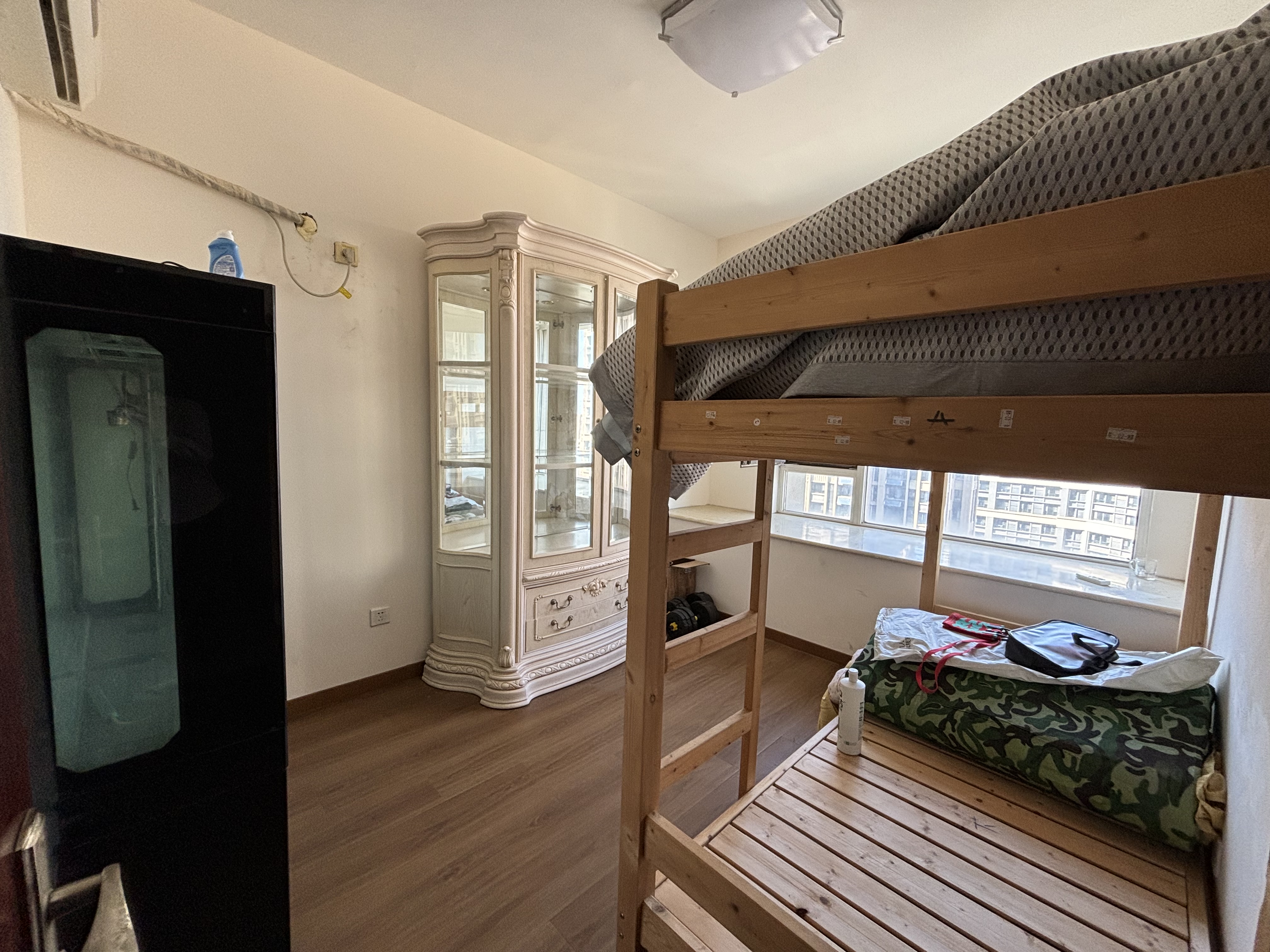 绿地新里卢浮公馆