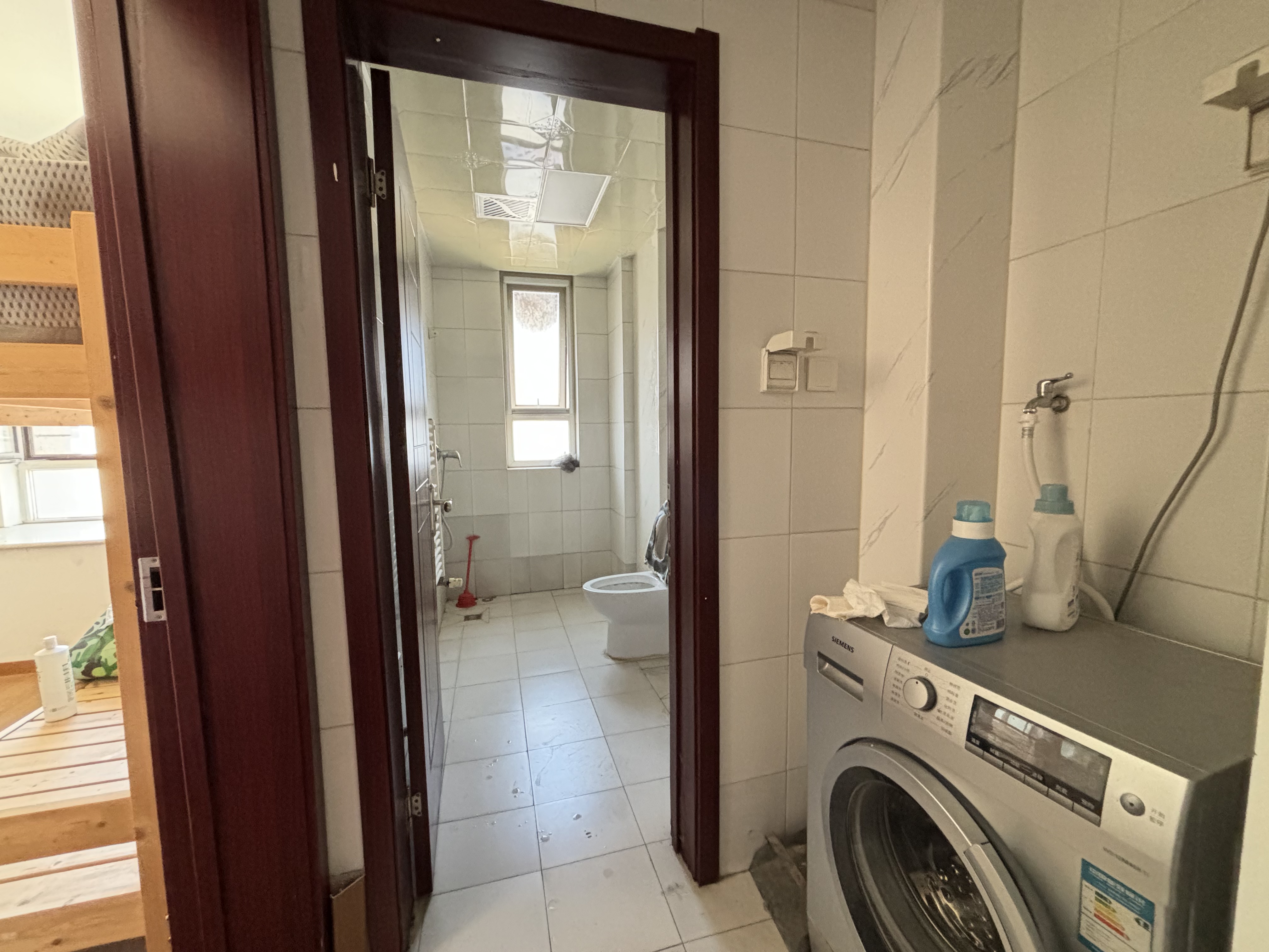 绿地新里卢浮公馆