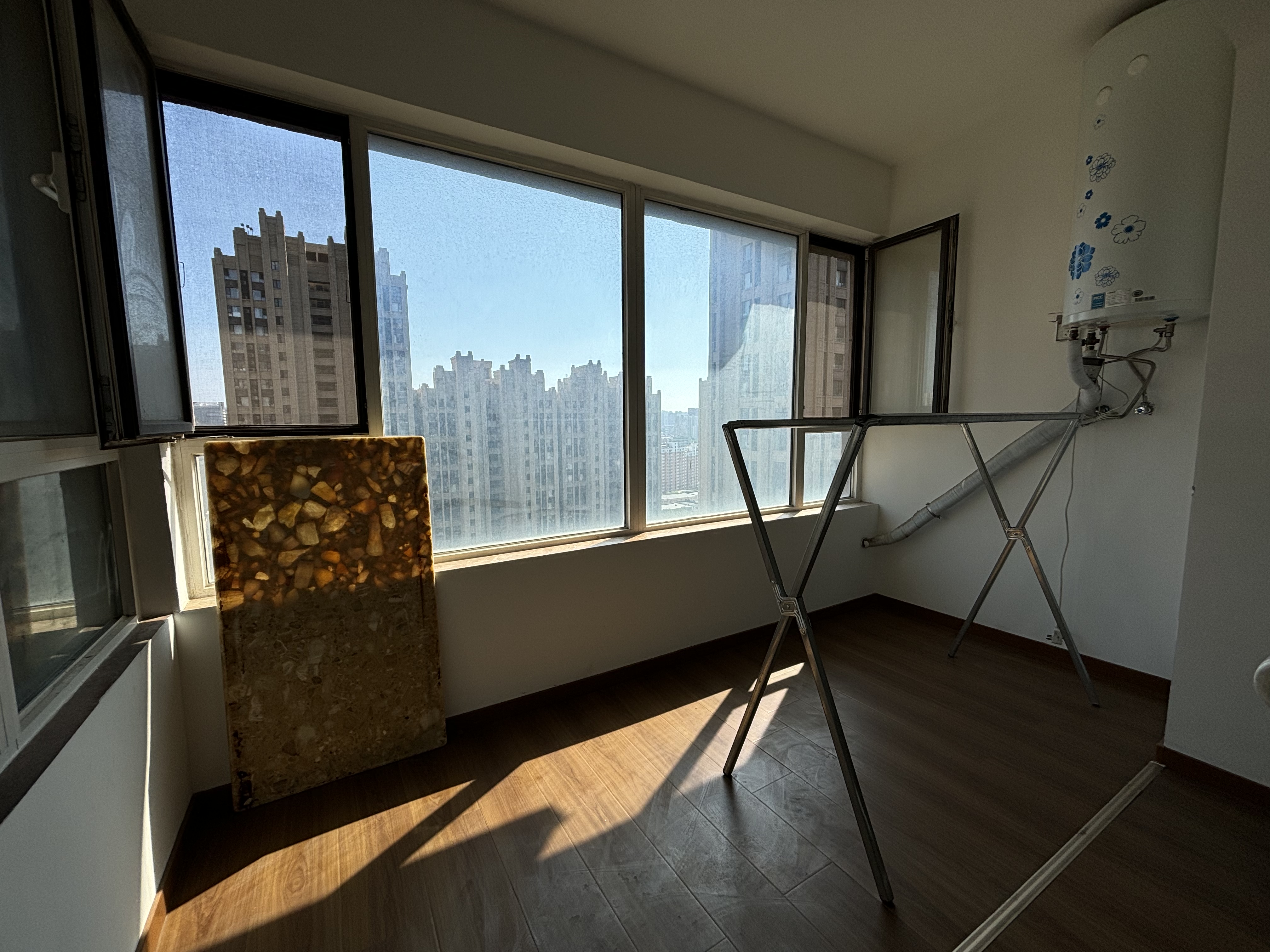 绿地新里卢浮公馆