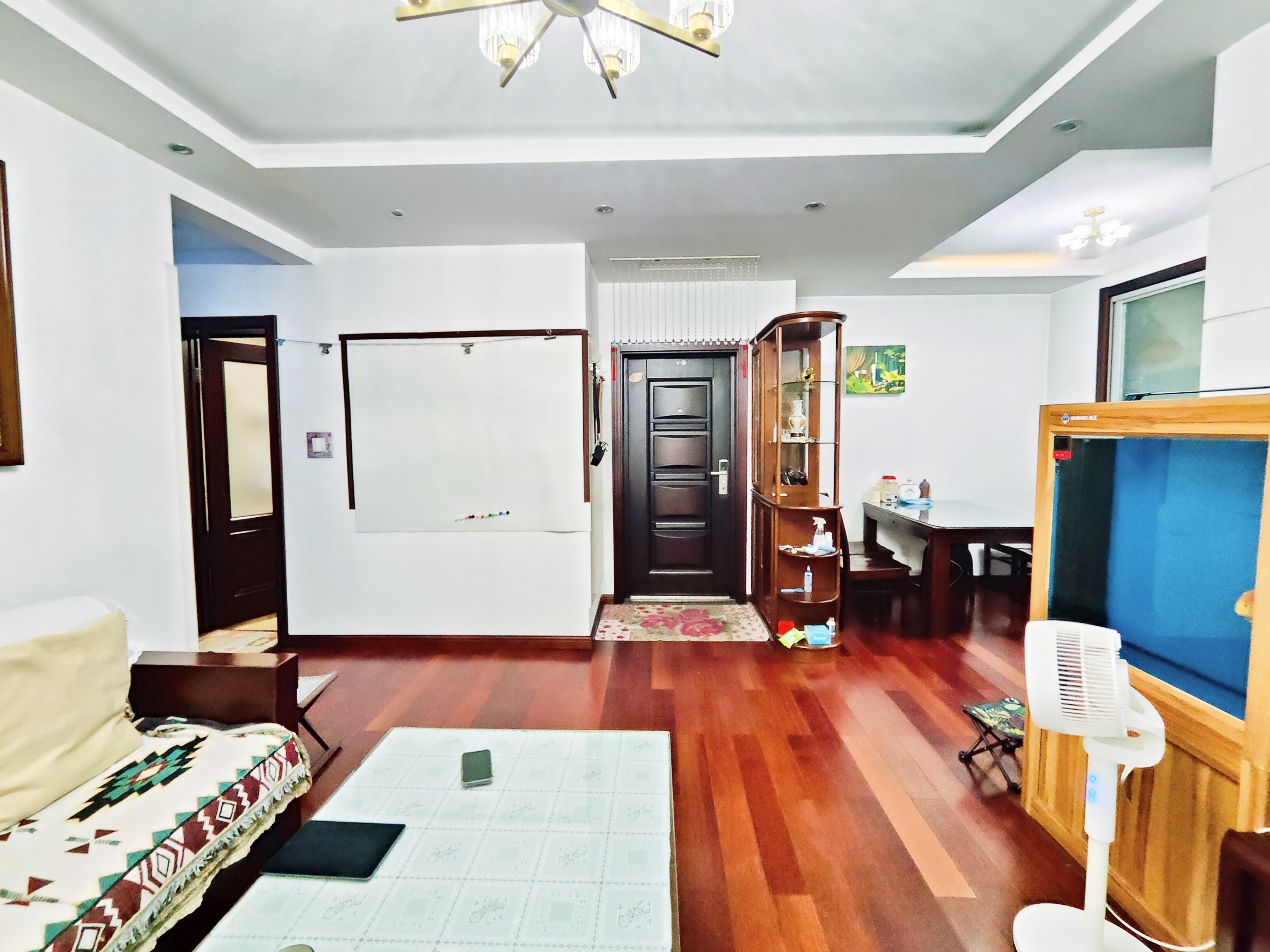  腾骐冠宸花园 南北