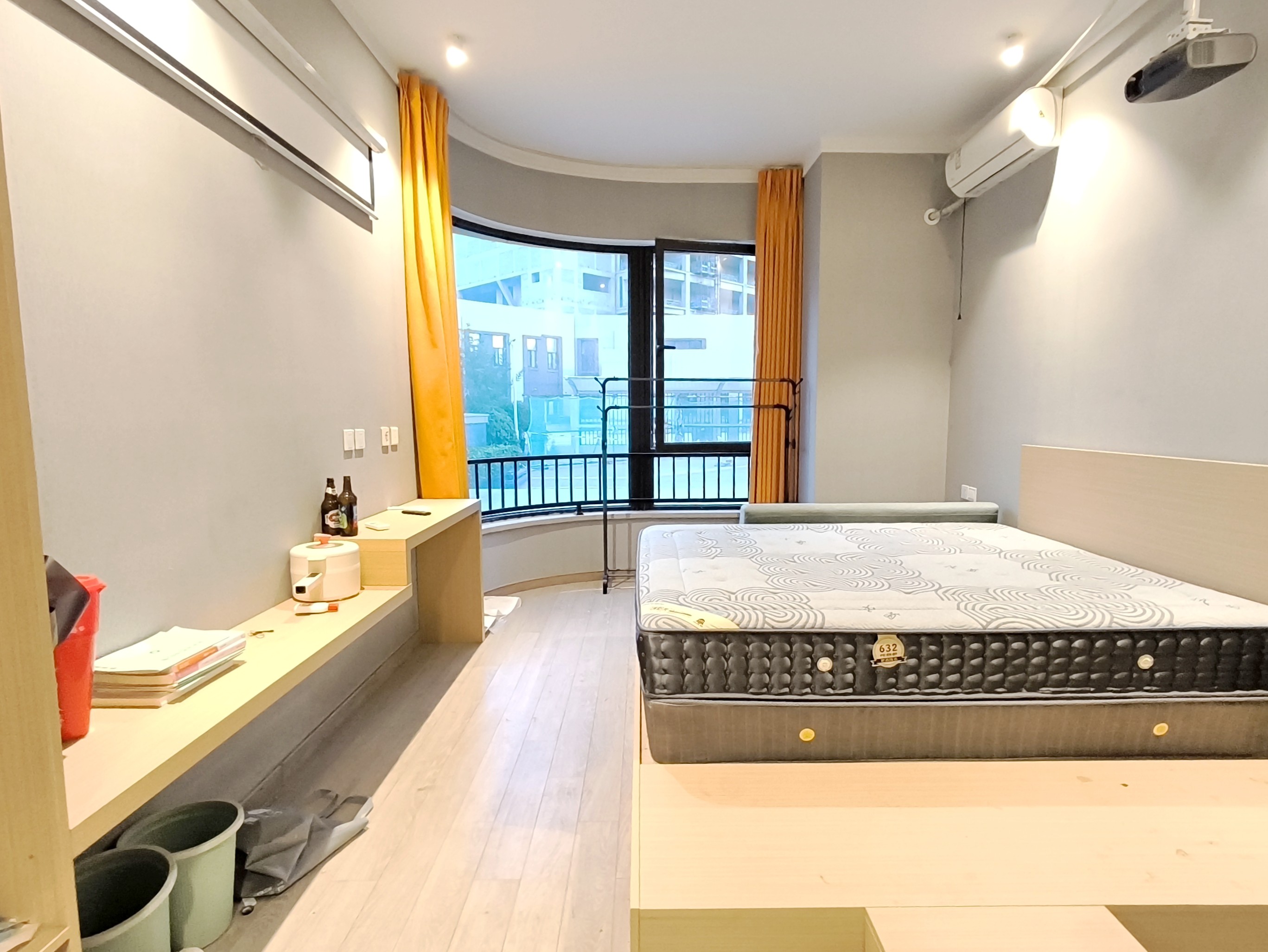  好房推荐，精装修，好楼层