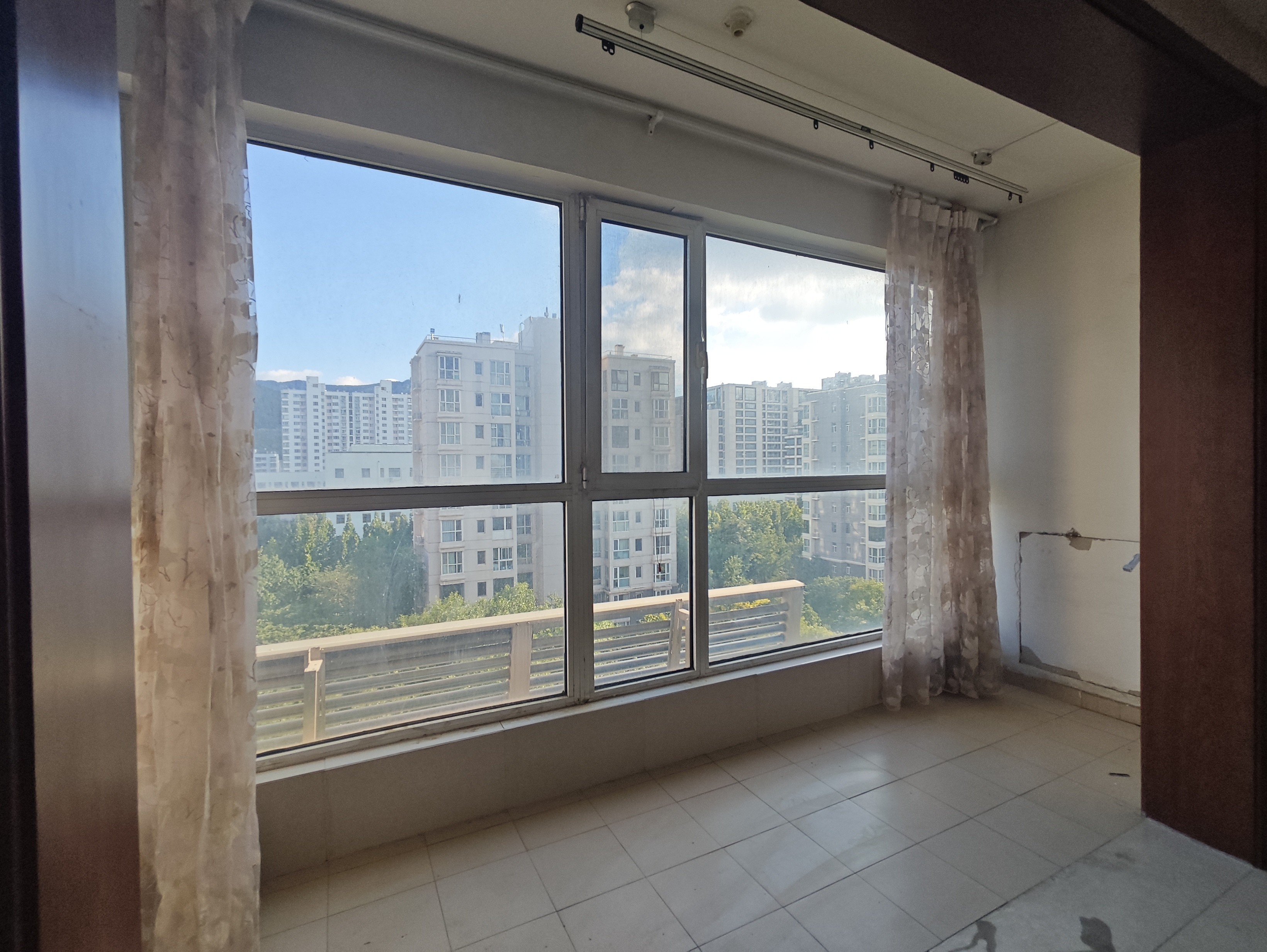 鲁能领秀城E区（六区）