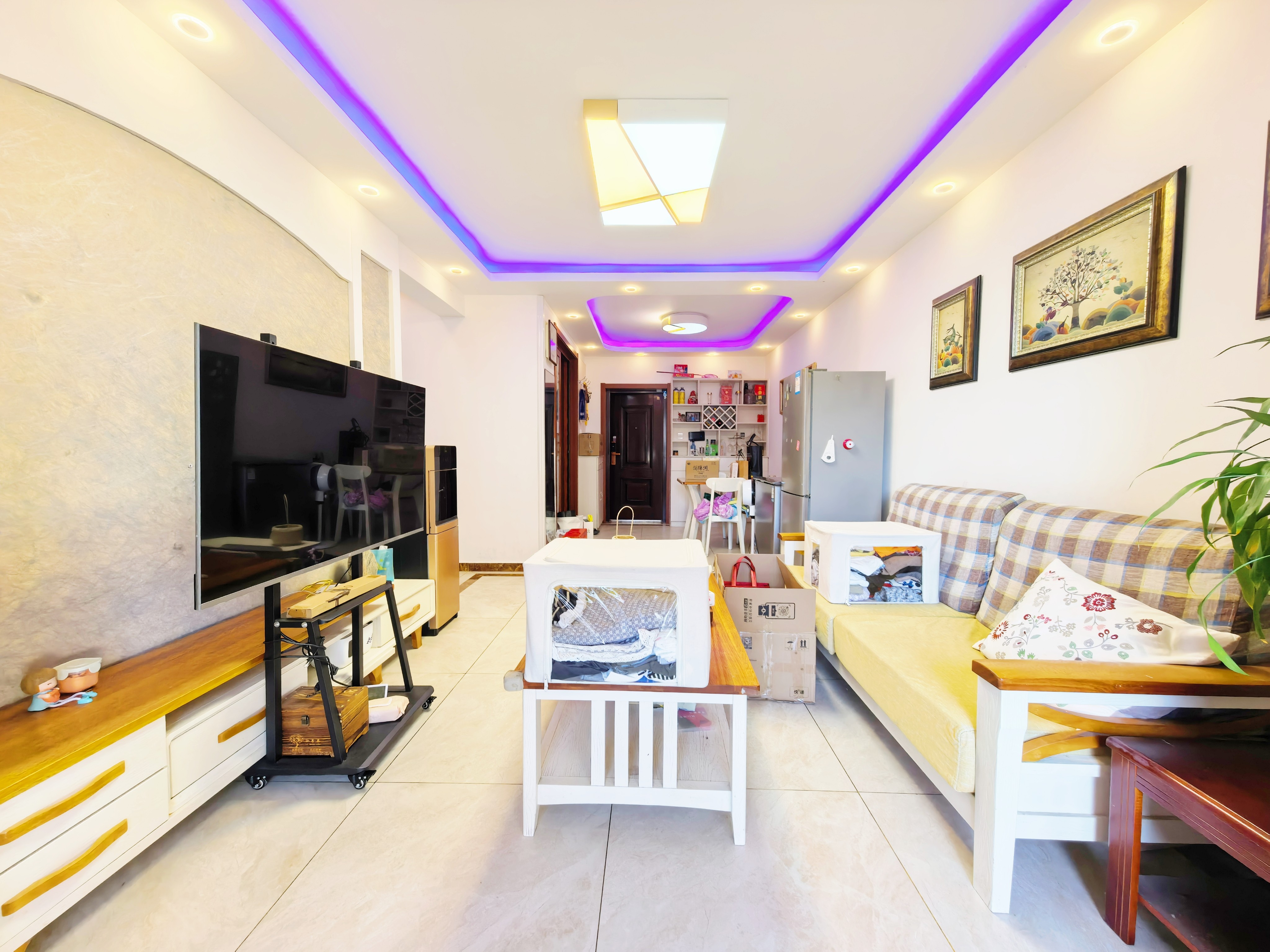  精装可拎包入住 小三居 有车位 中间好楼层 诚心出 融汇城