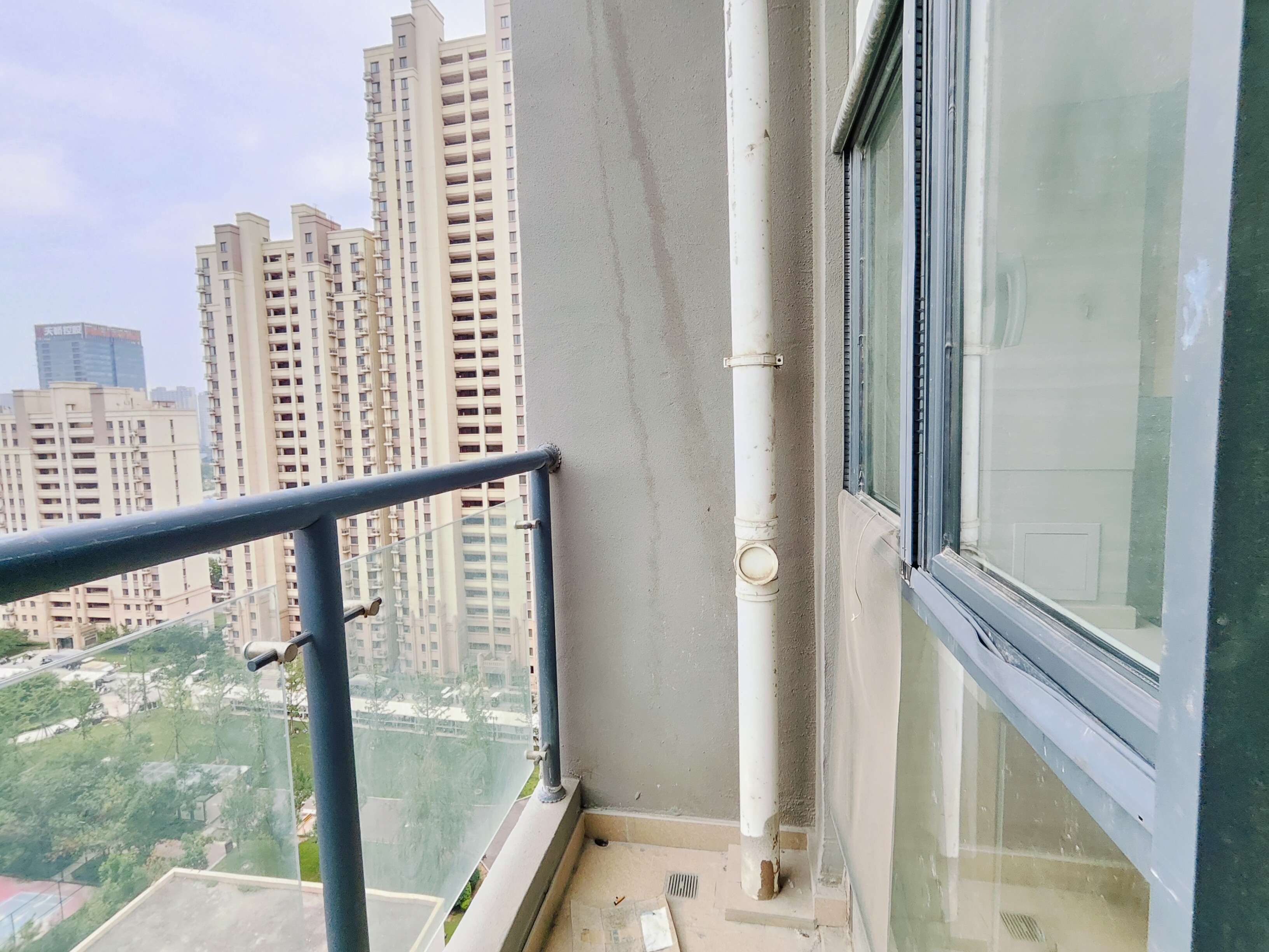 恒大滨河左岸公寓(临湖公馆花园)