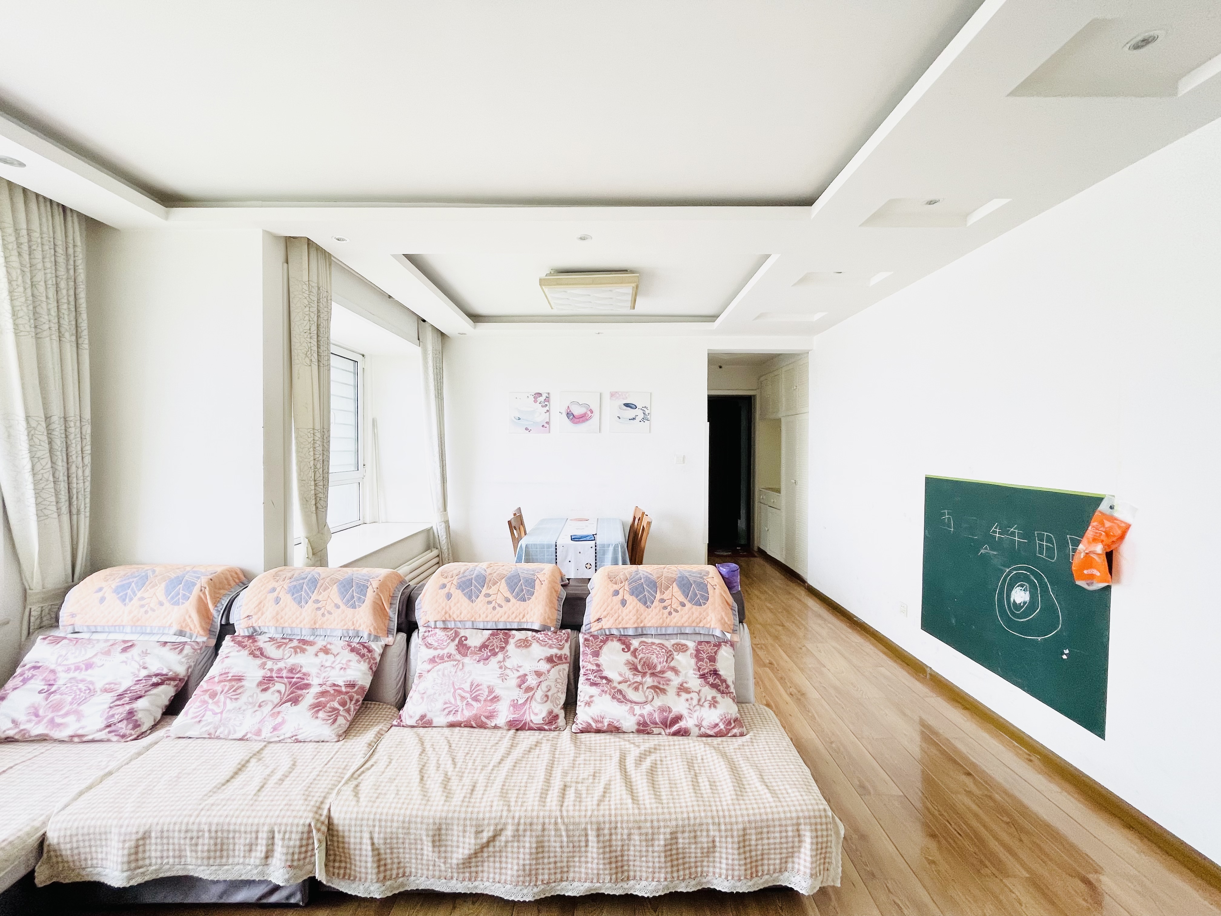  万达精装三居！紧临地铁！中间好楼层！上~学方便！高新海信慧园