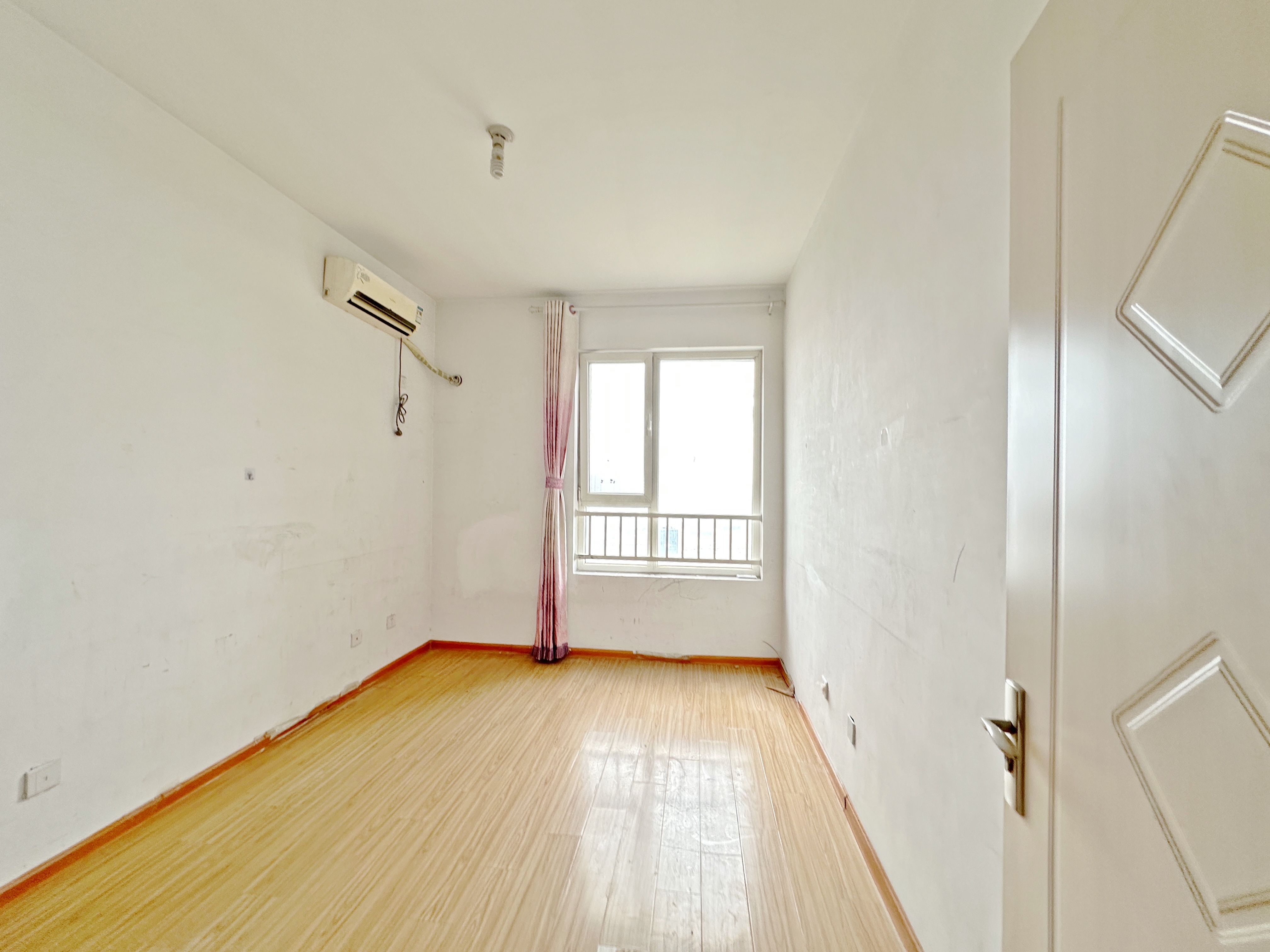 绿地新里卢浮公馆