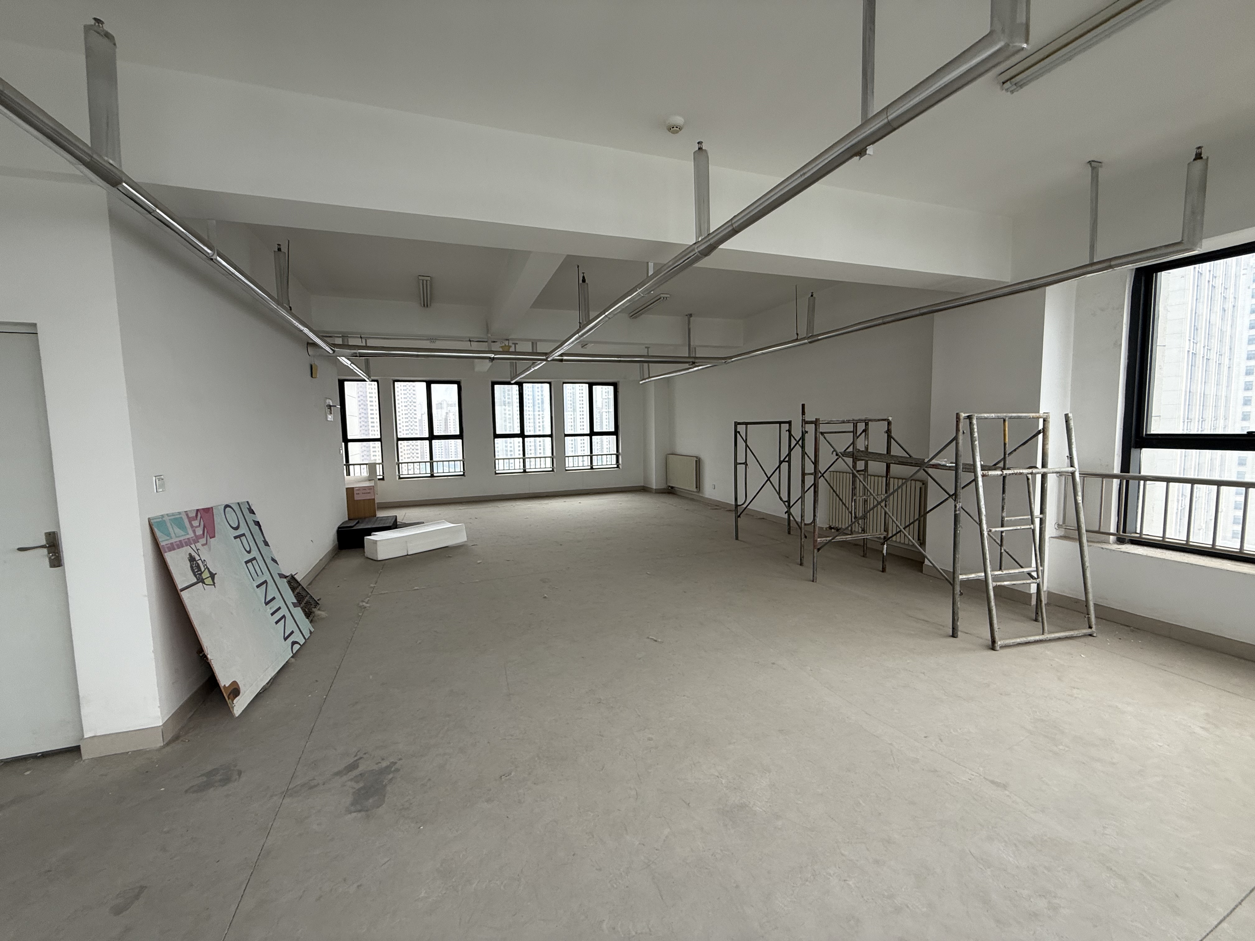 南益名泉春晓公寓