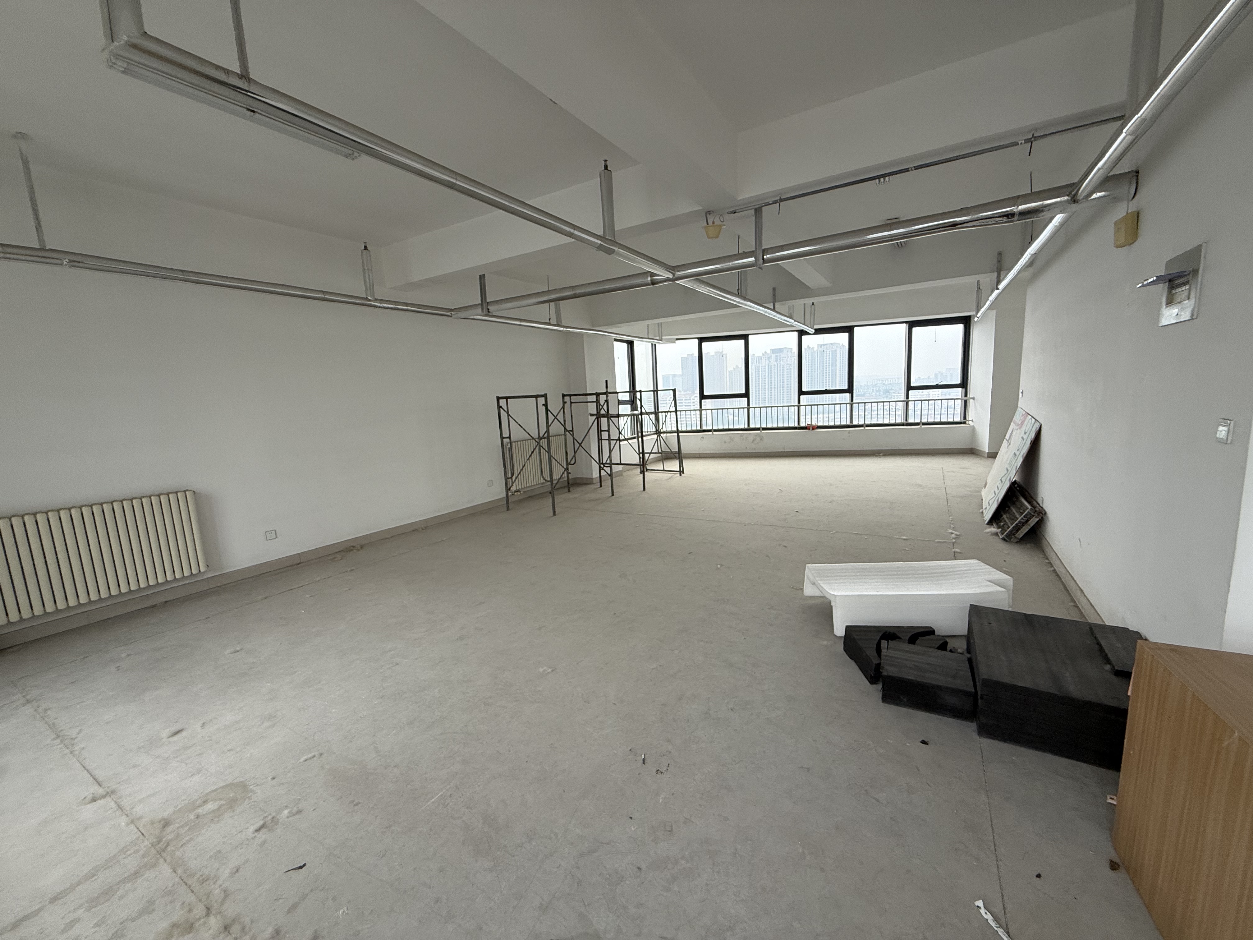 南益名泉春晓公寓