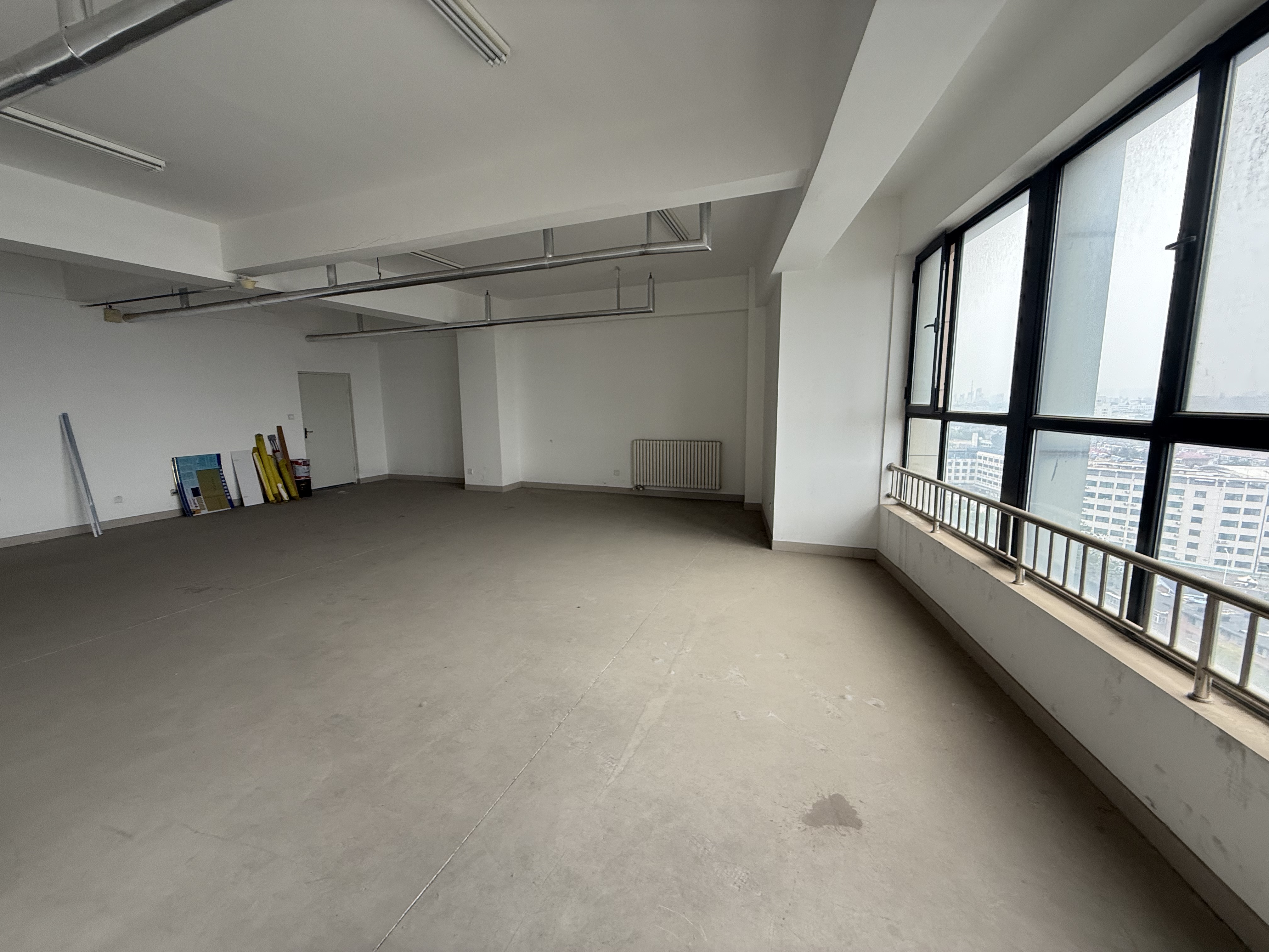  南益名泉春晓公寓 南