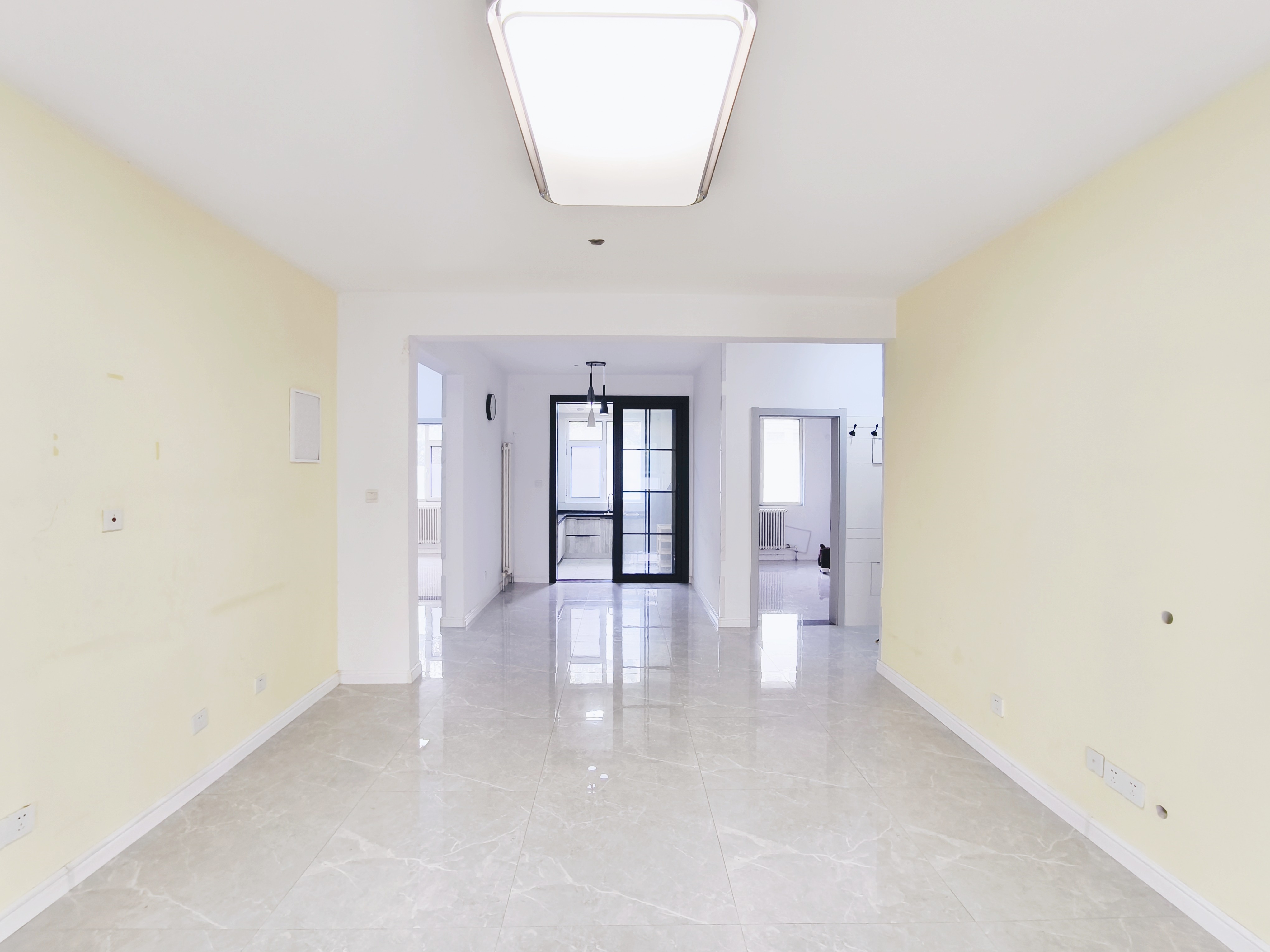  河泰优山美郡 南北