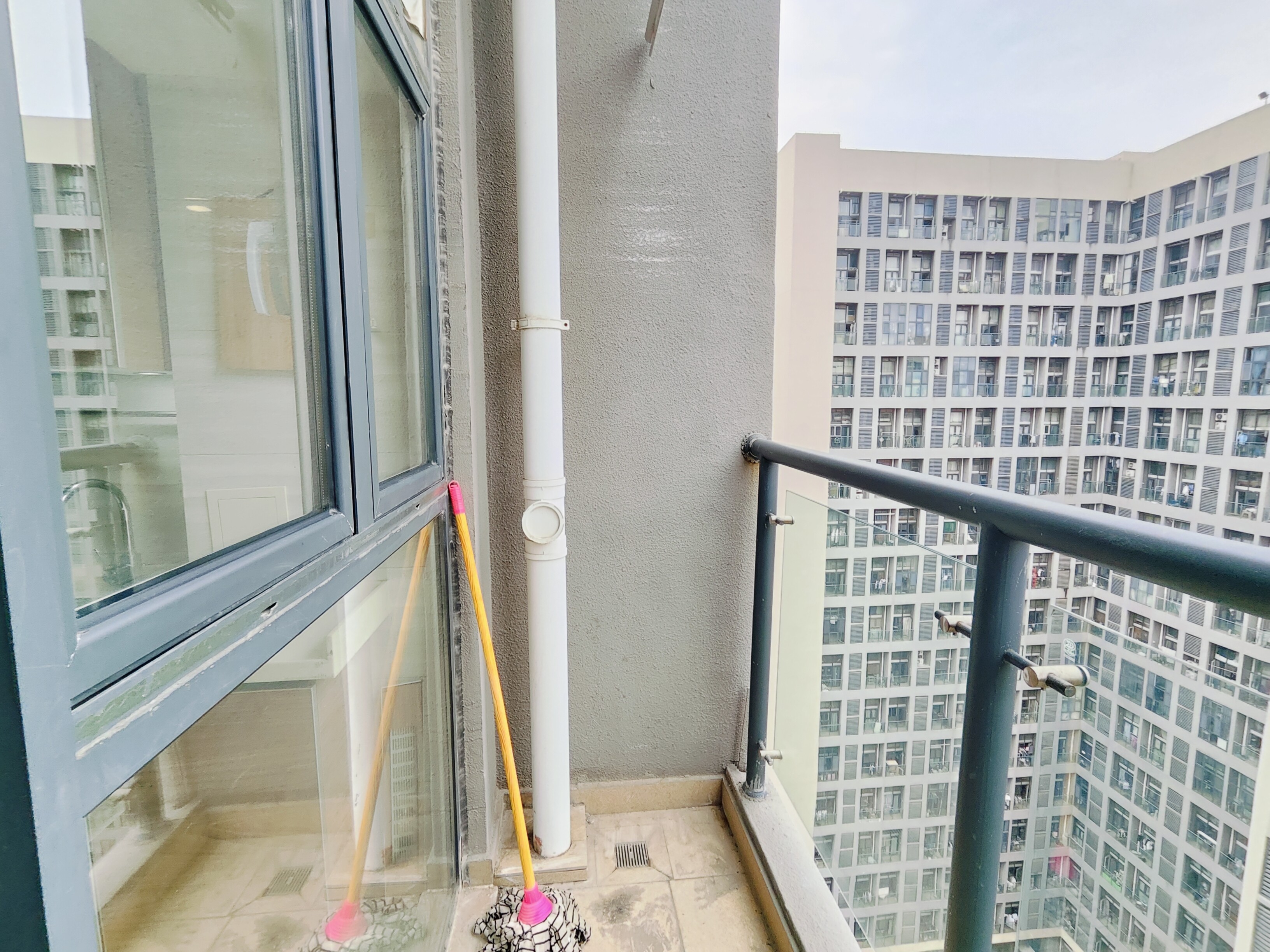 恒大滨河左岸公寓(临湖公馆花园)