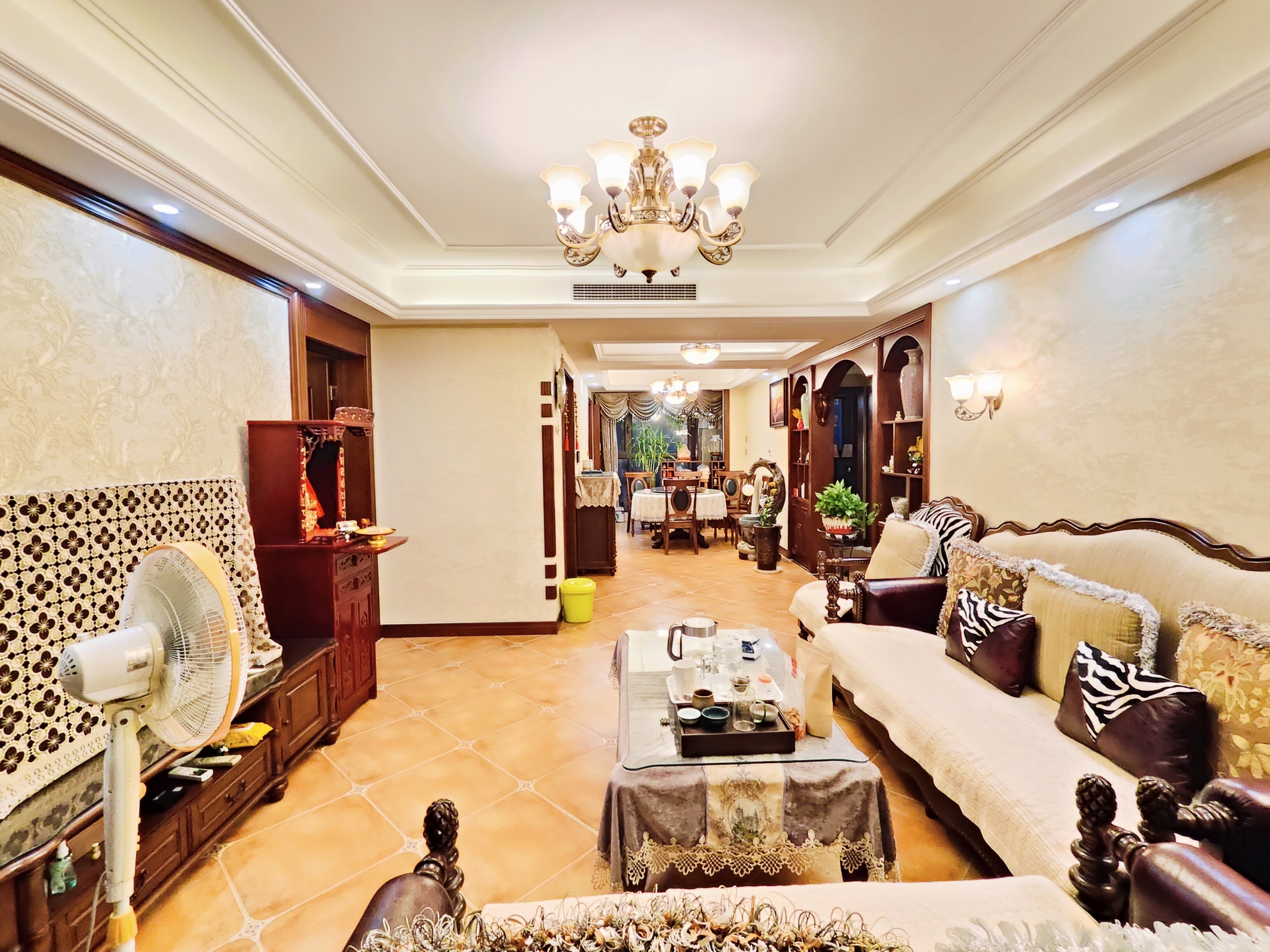 海尔云世界滟澜公馆花园