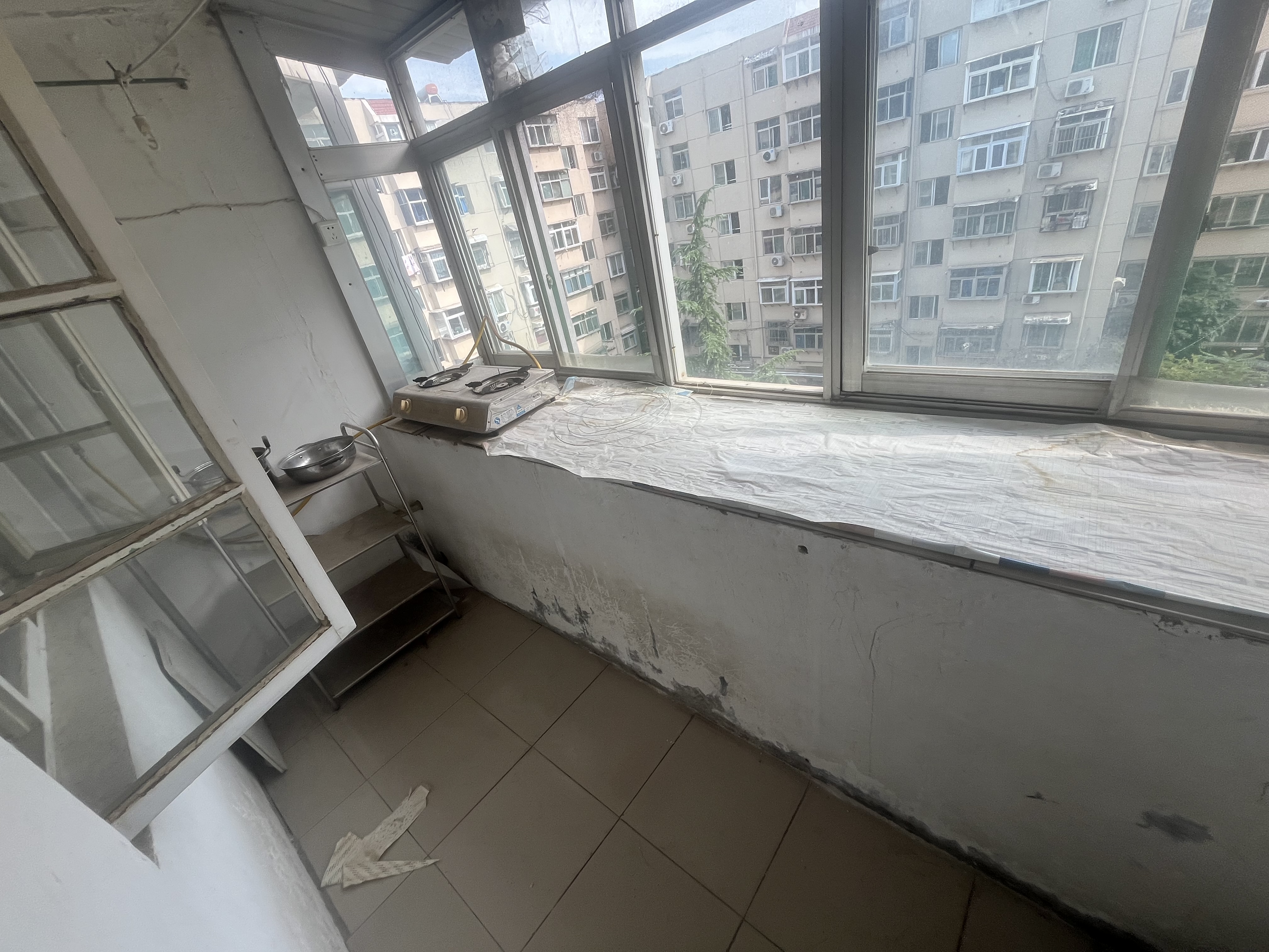 南券门巷小区(趵突泉南路16号)