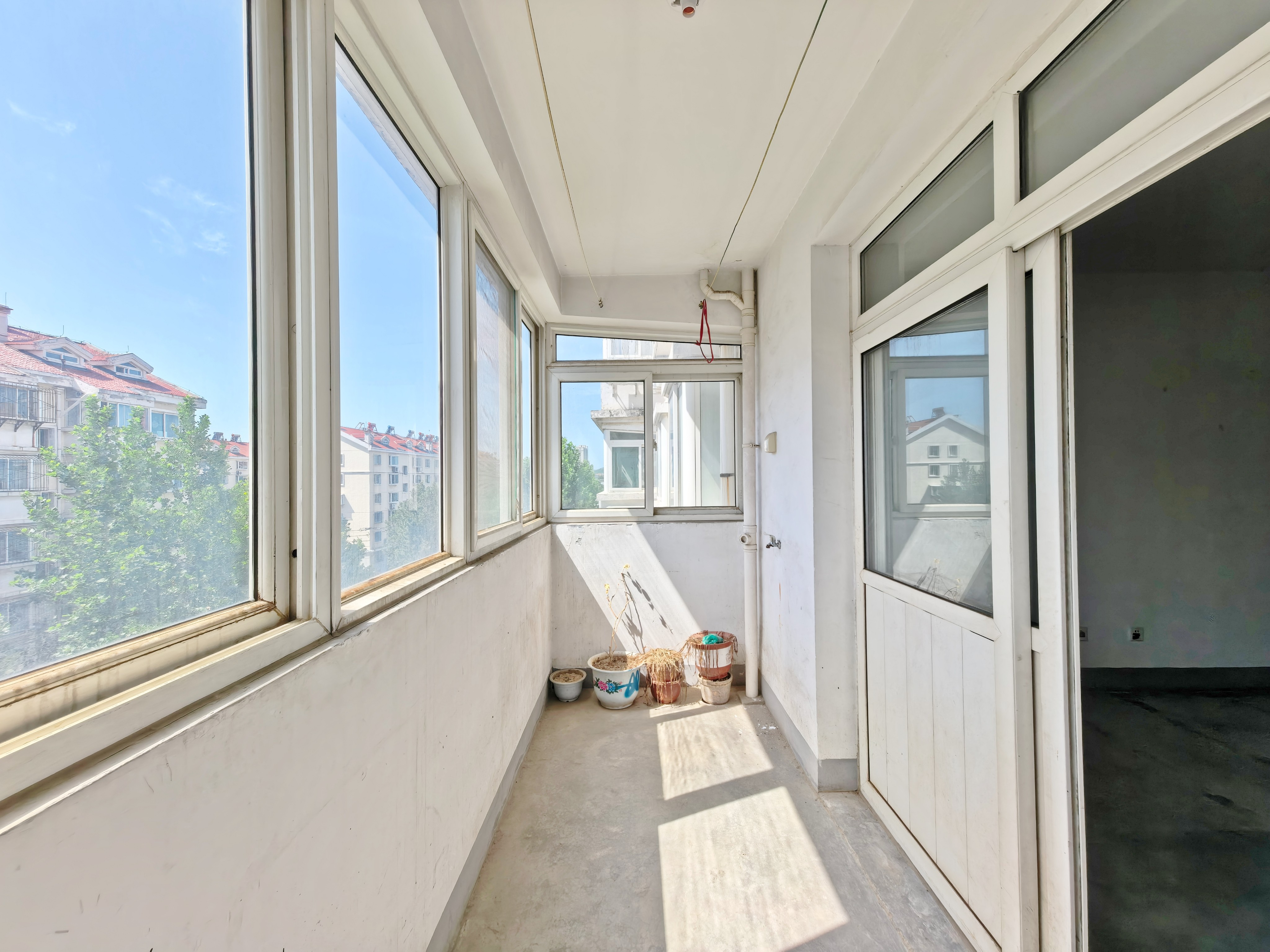 白马山铁路新村