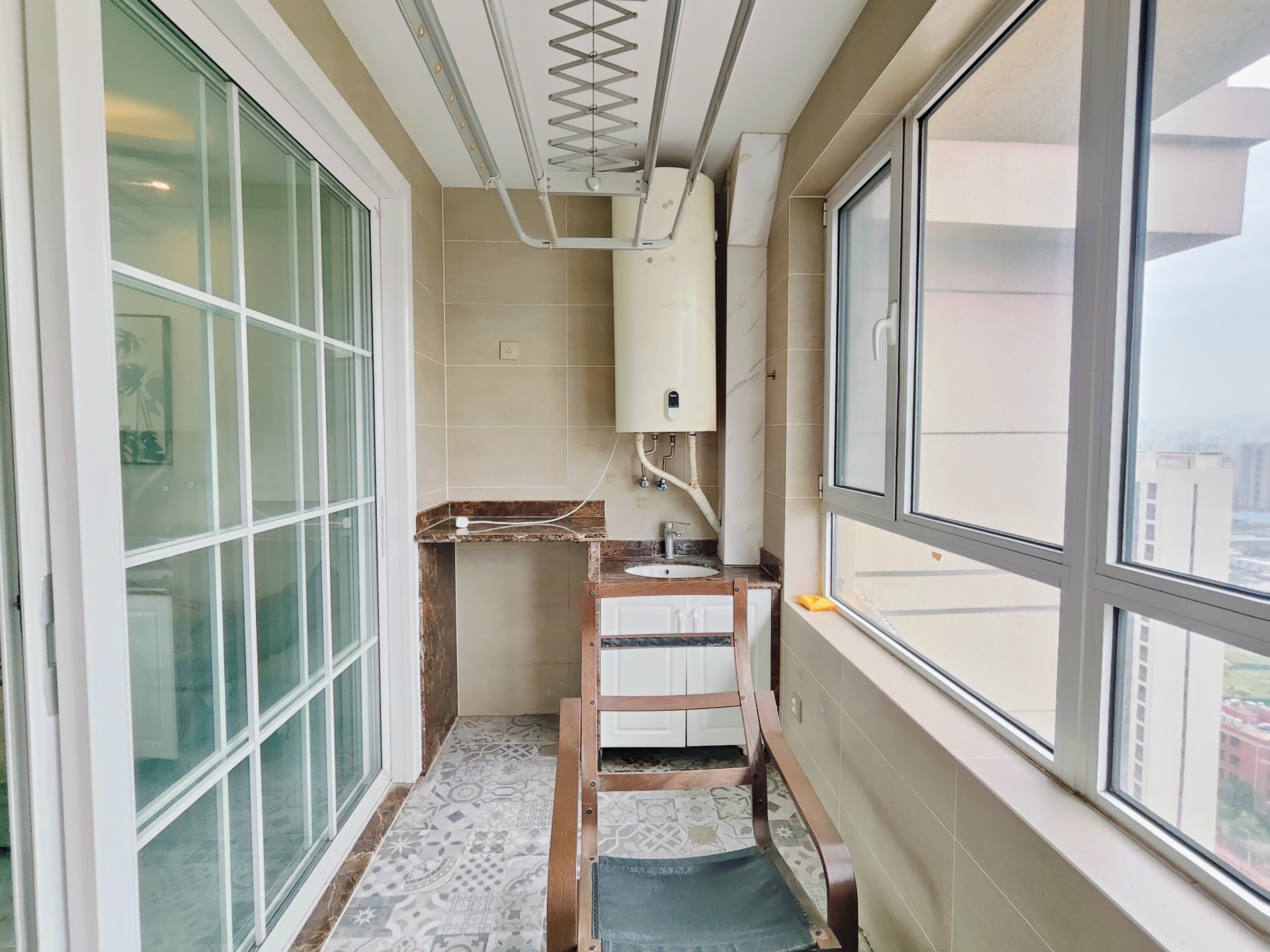 海尔云世界滟澜公馆花园