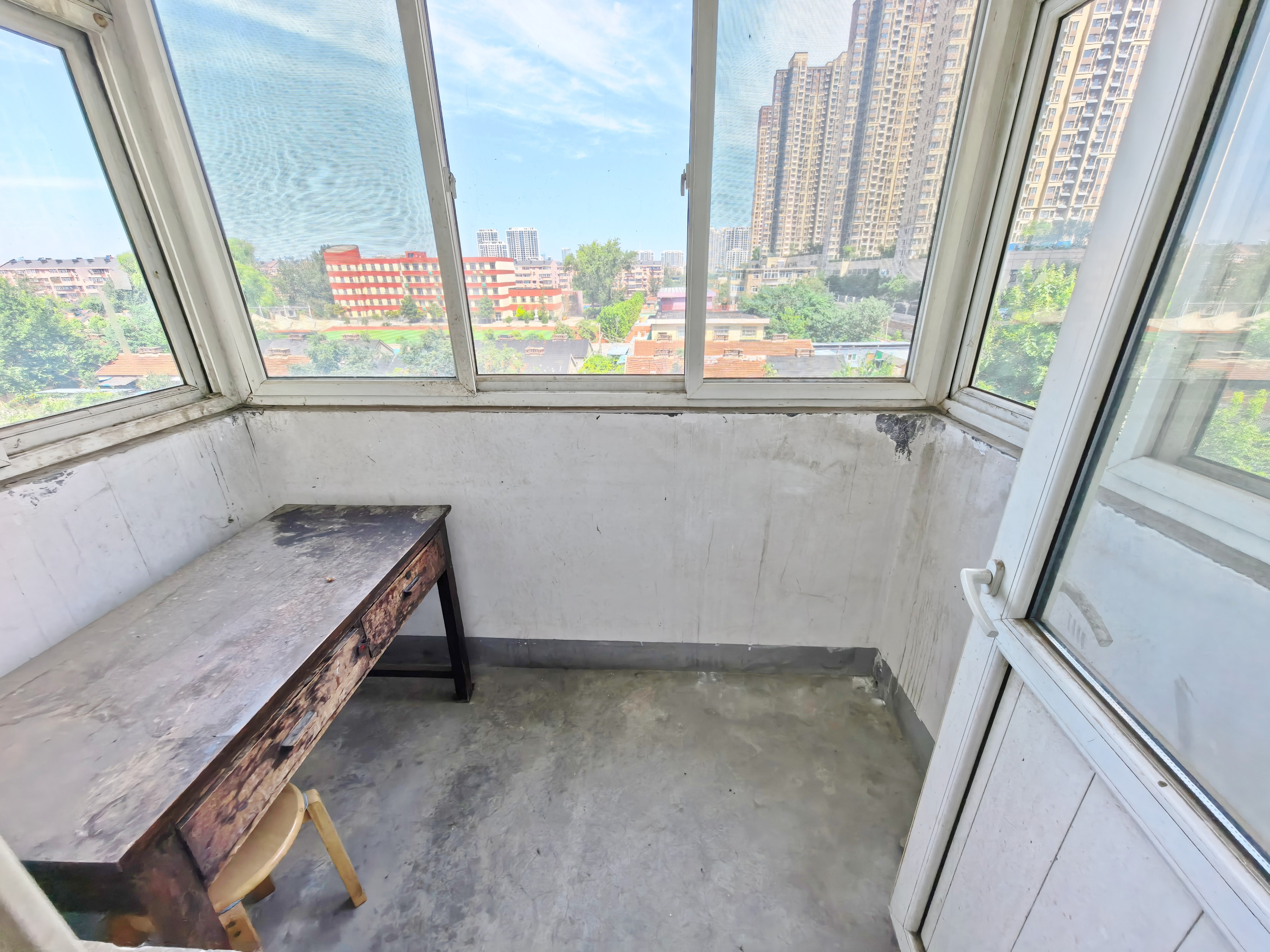 白马山铁路新村