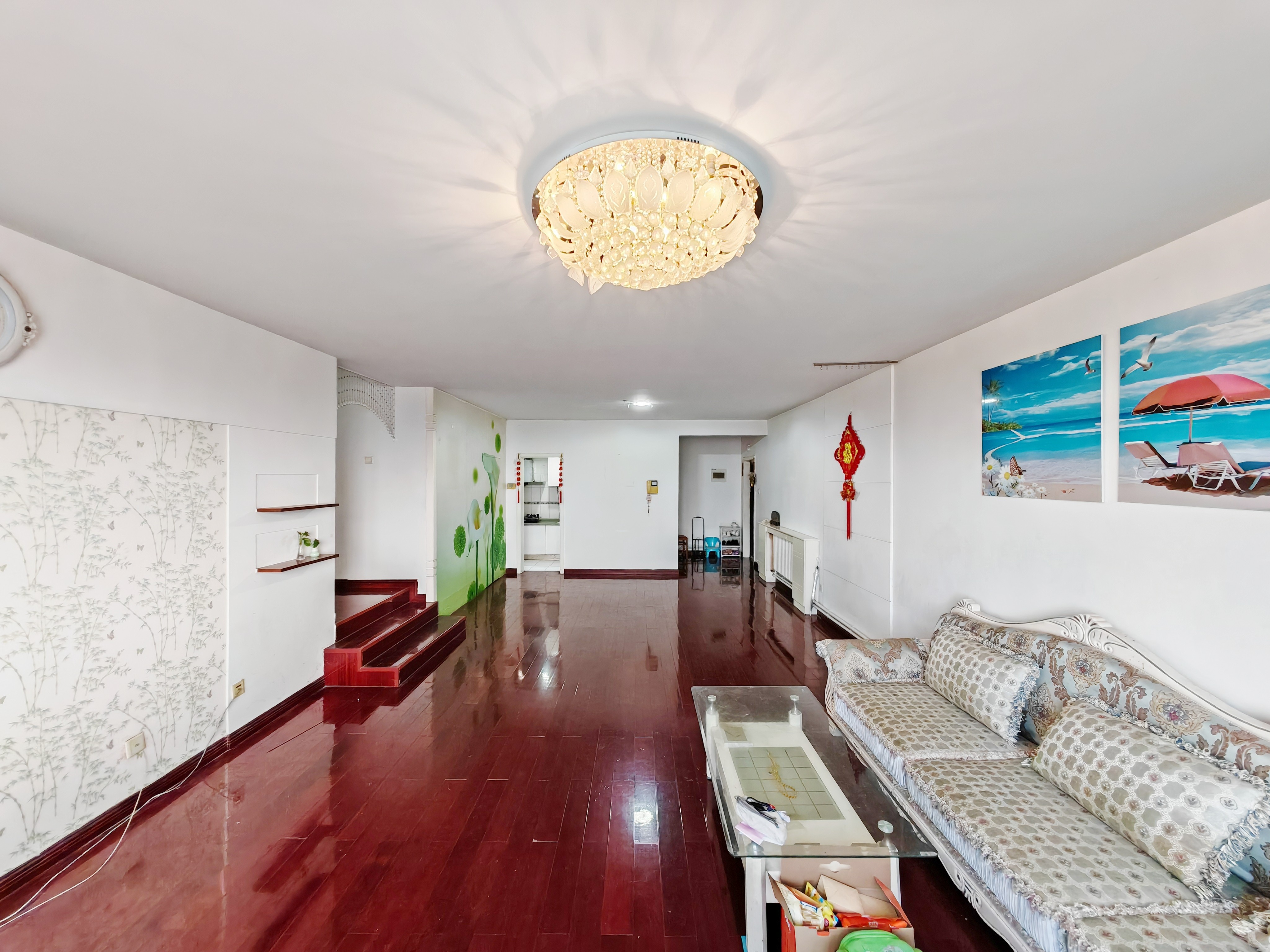  环山路新出电梯房4居室 单价1萬7视野好 有固定车位 