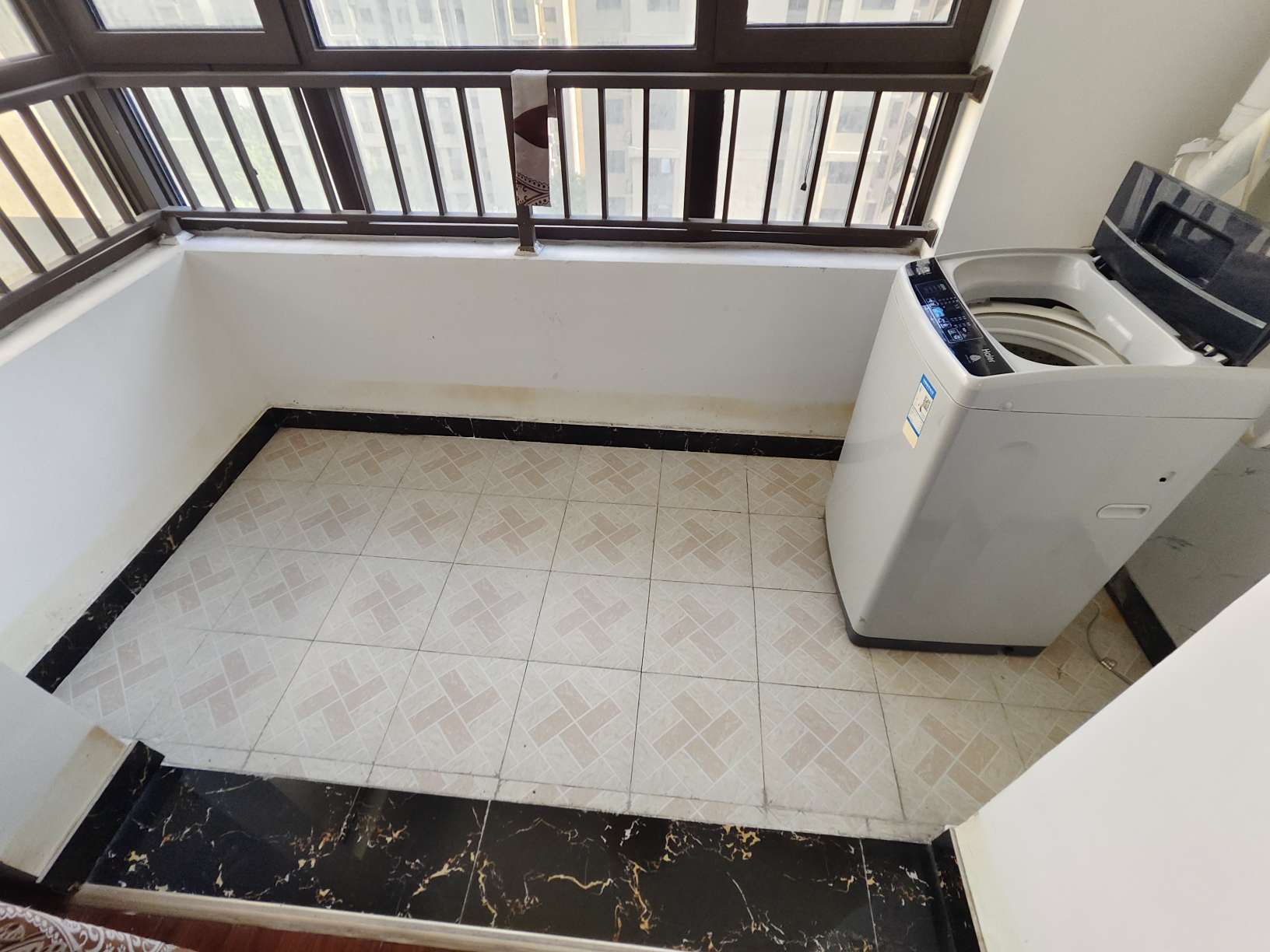 旭辉银盛泰金域蓝山