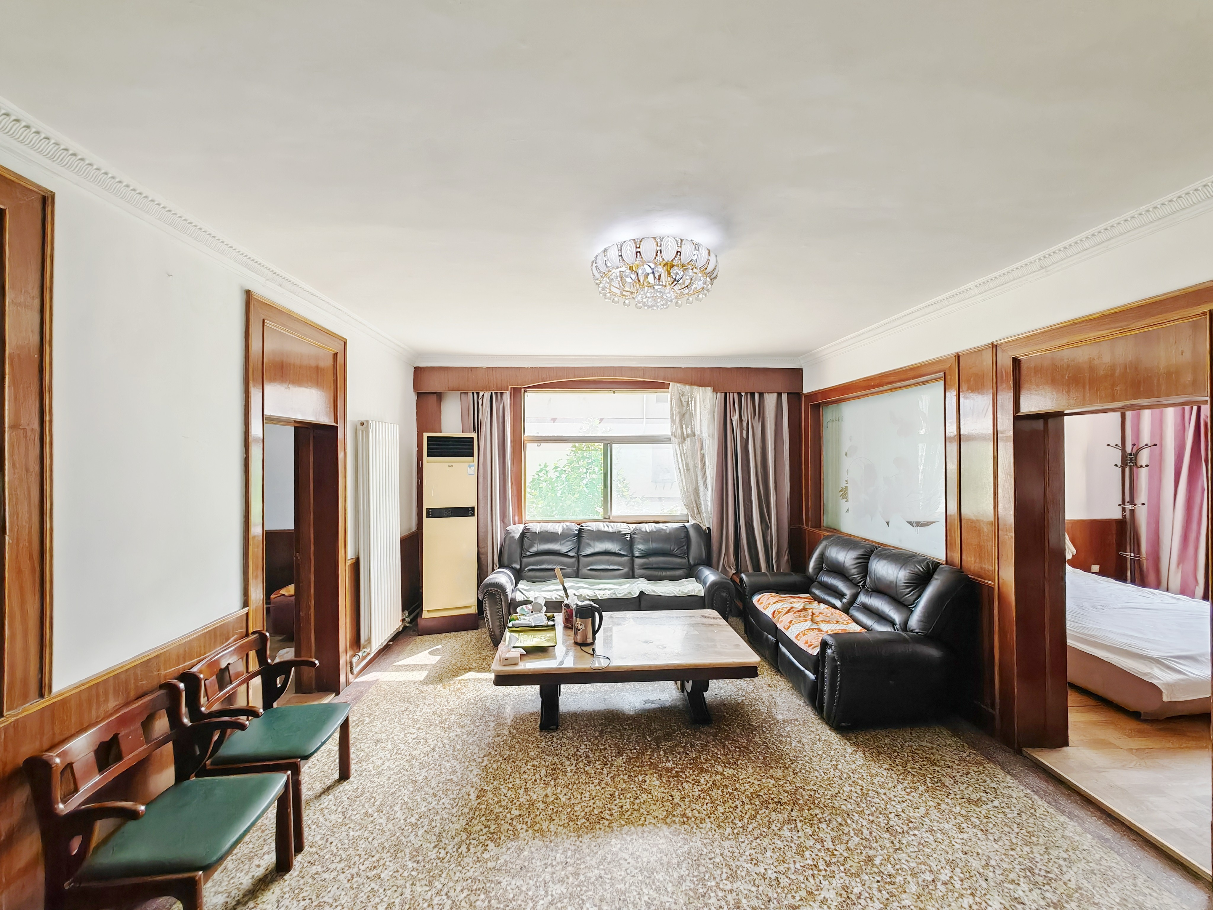  洪家楼南路17号 南北